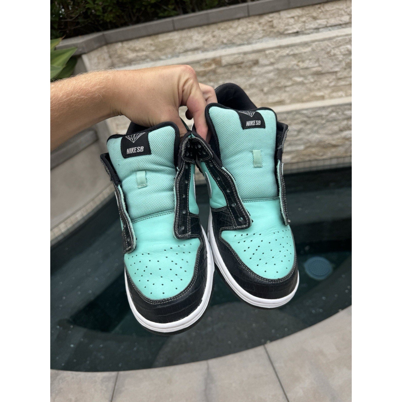 Nike SB Dunk Low Pro x Diamond Supply Co. Tiffany - Size 11.5