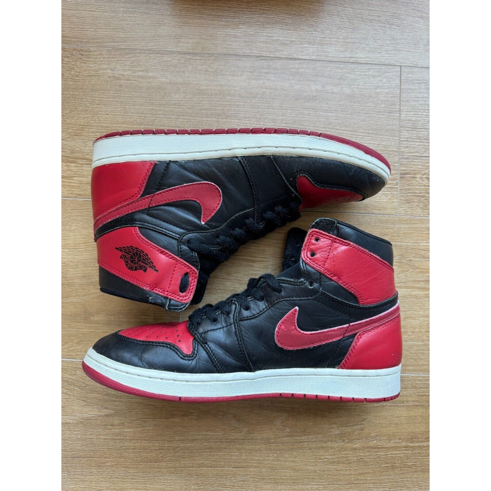 Jordan 1 Retro 1994 Bred - Size 10.5