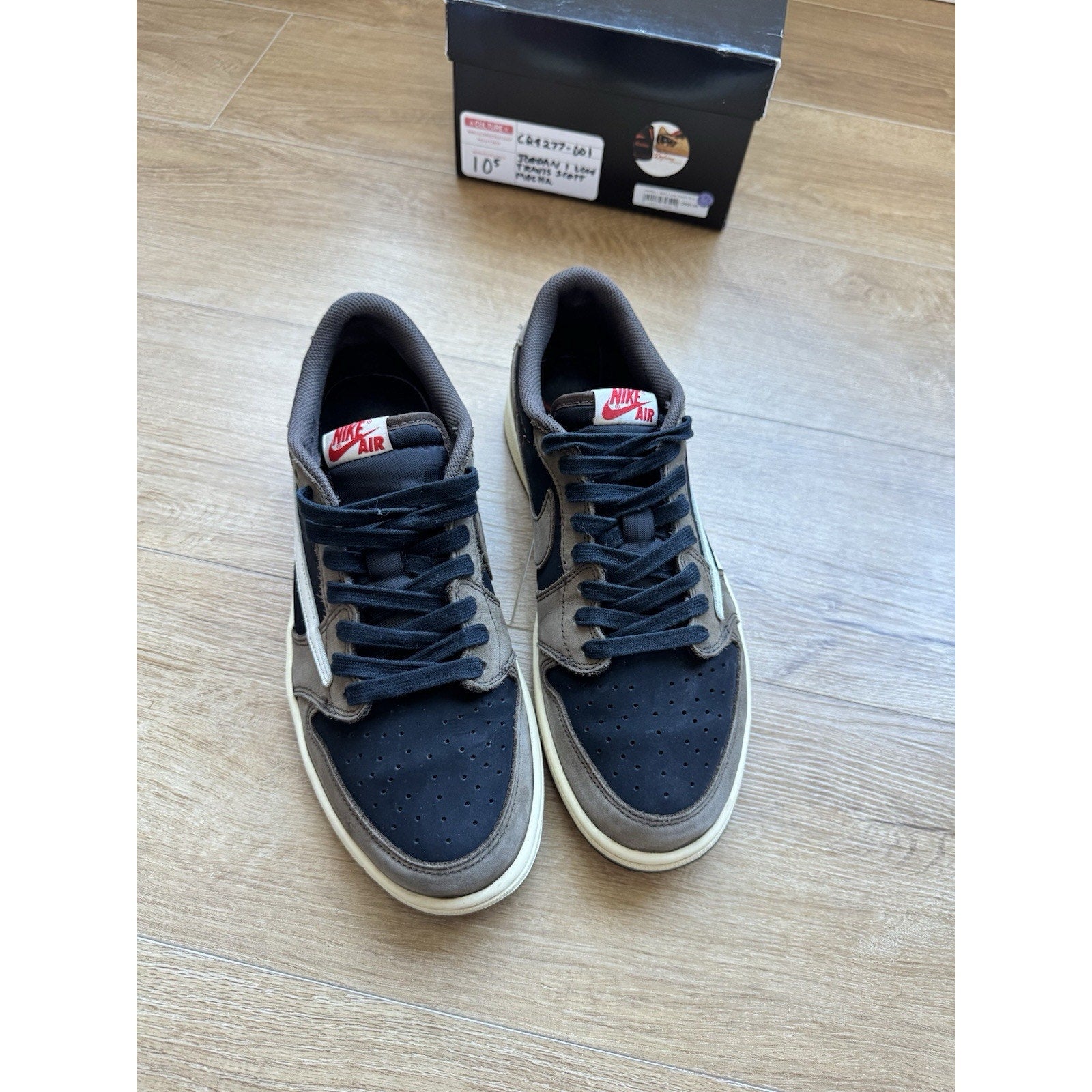 Jordan 1 x Travis Scott Low Mocha - Size 10.5