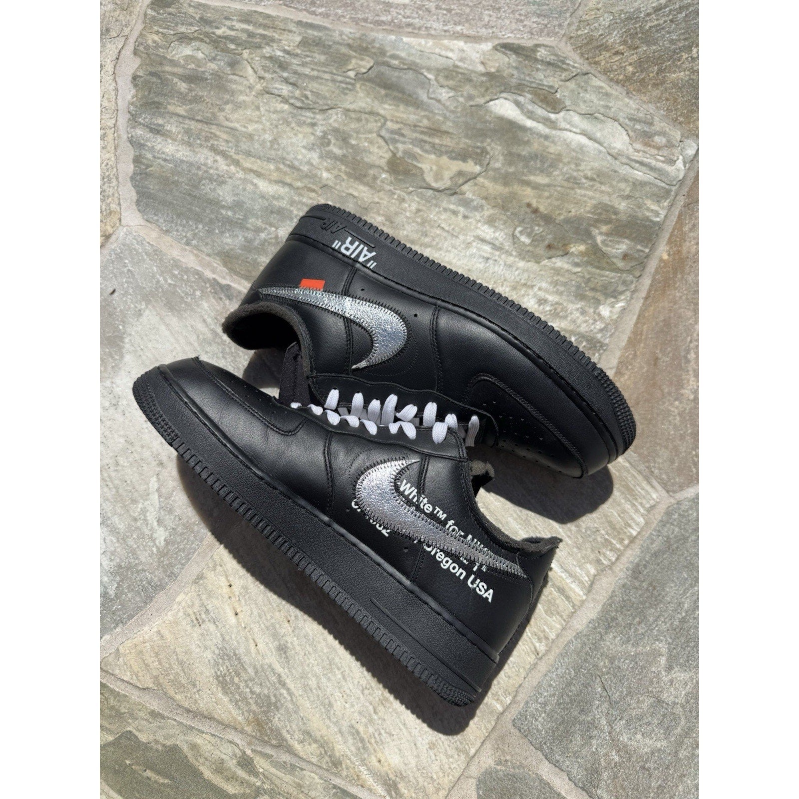 Nike Off-White x Air Force 1 '07 Low MoMA - Size 11