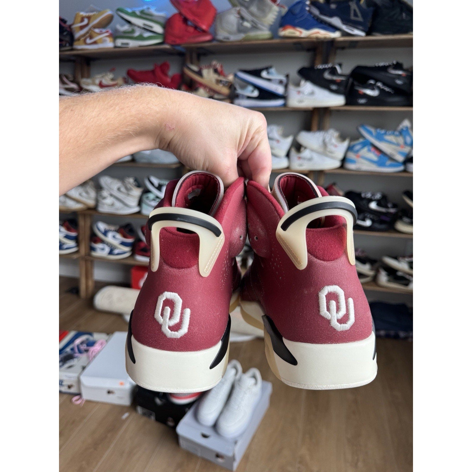 Air Jordan 6 Retro PE Oklahoma Sooners - Size 11.5