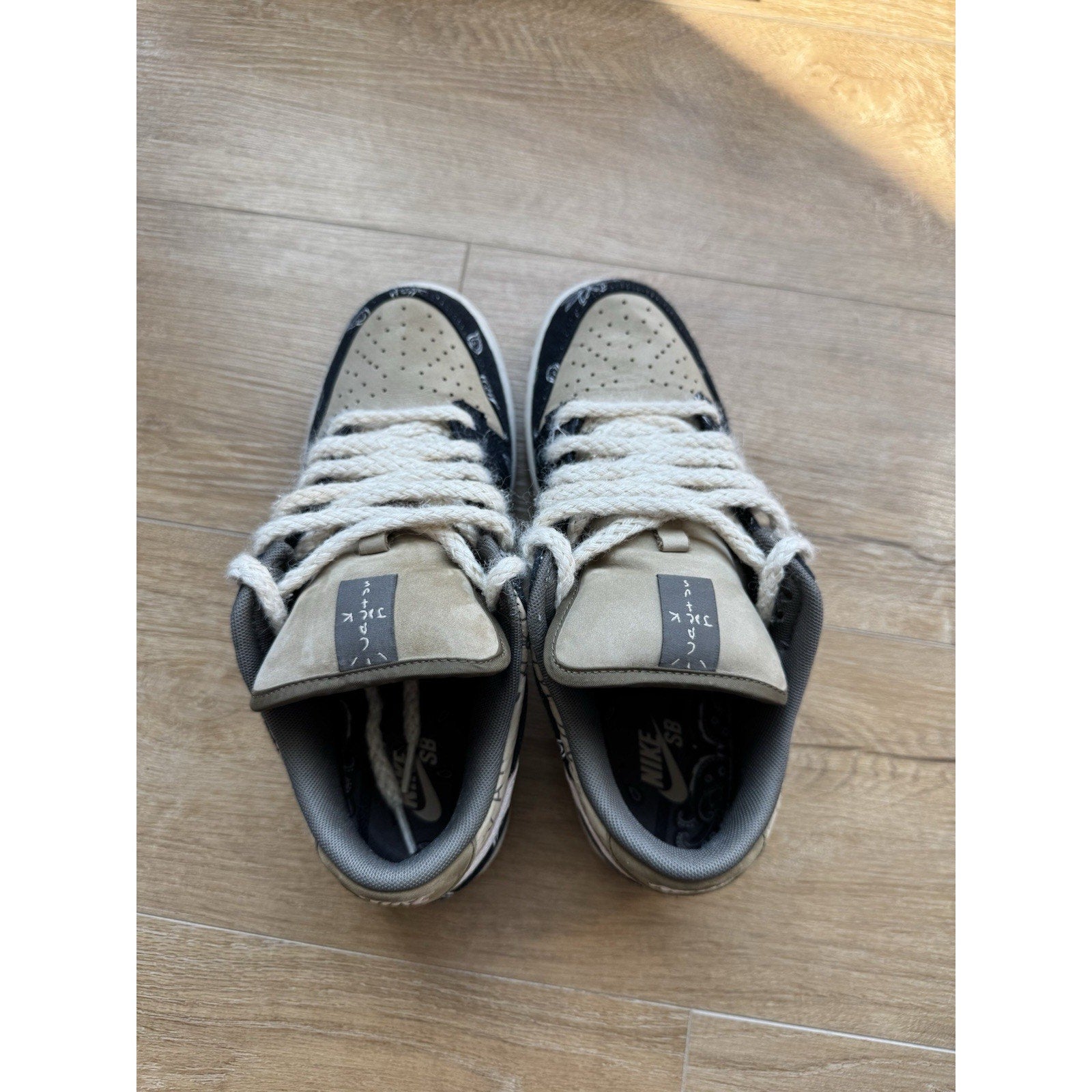 Nike Travis Scott x SB Dunk PRM QS Low Cactus Jack - Special Box - Size 8