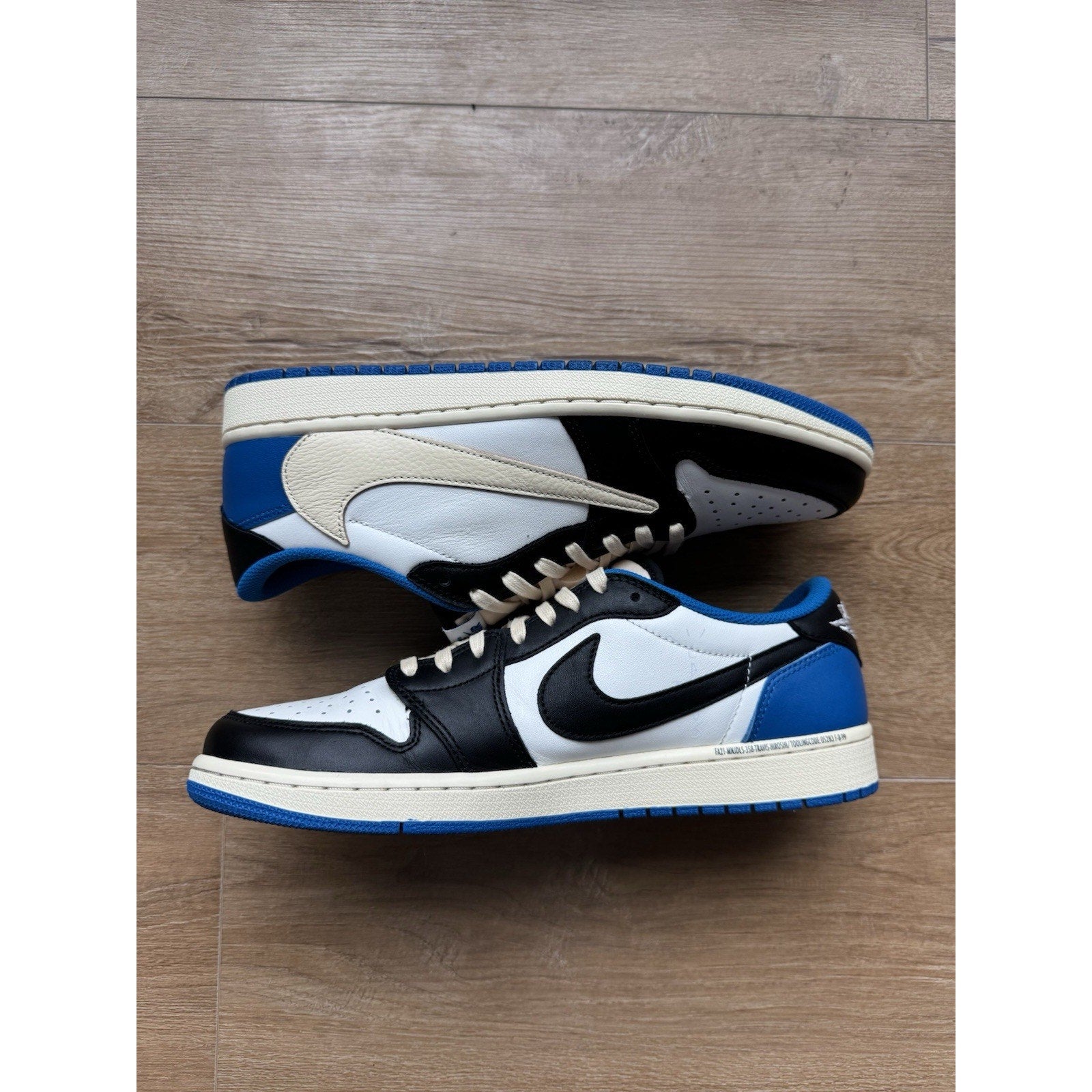 Jordan 1 Retro x Fragment Design x Travis Scott Low Blue - Size 10.5