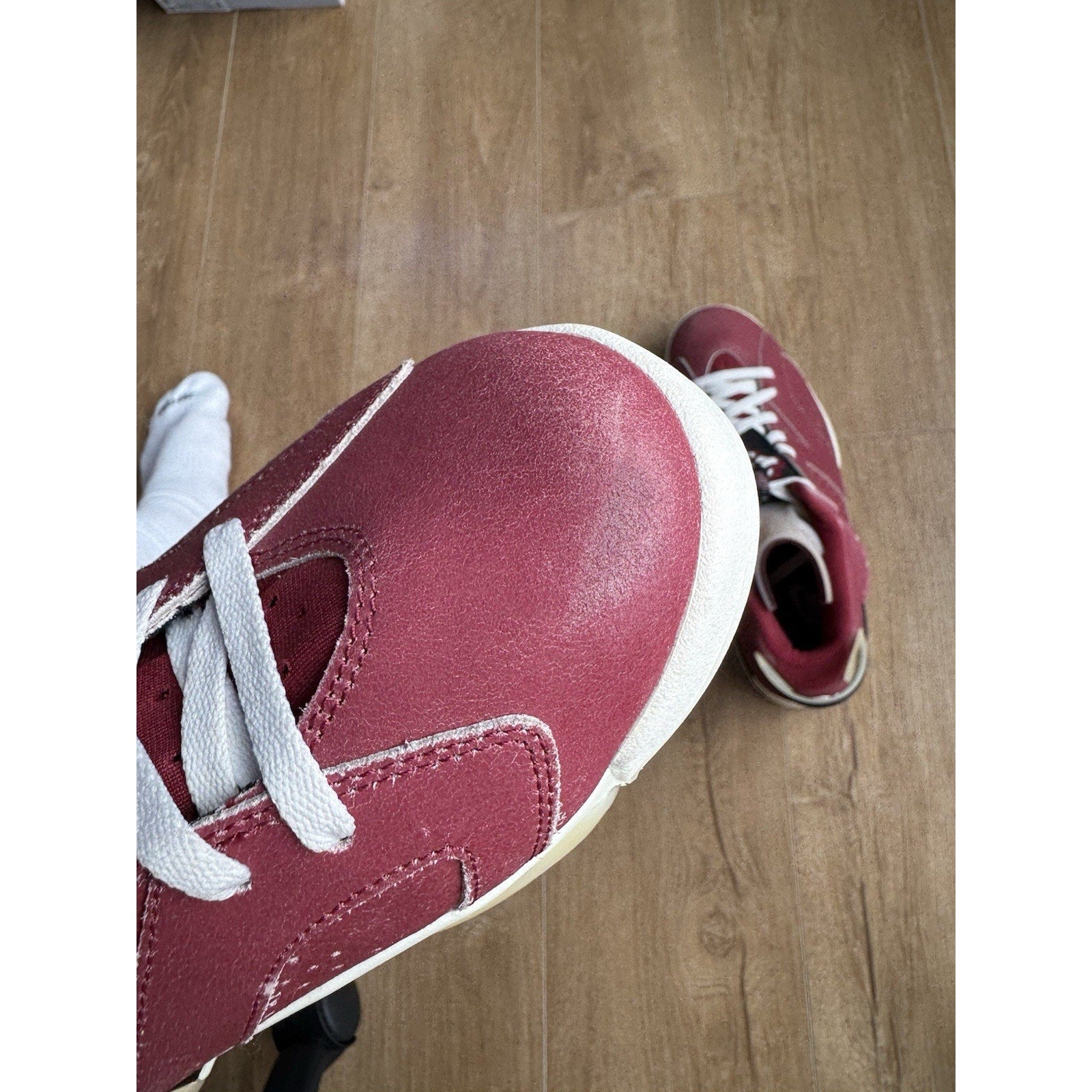 Air Jordan 6 Retro PE Oklahoma Sooners - Size 11.5