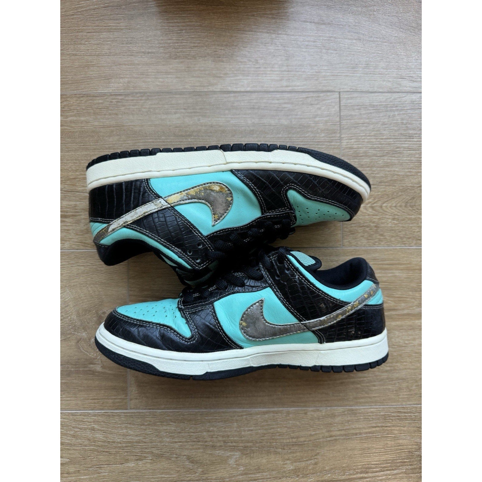 Nike SB Dunk Low Pro x Diamond Supply Co. Tiffany - Size 8