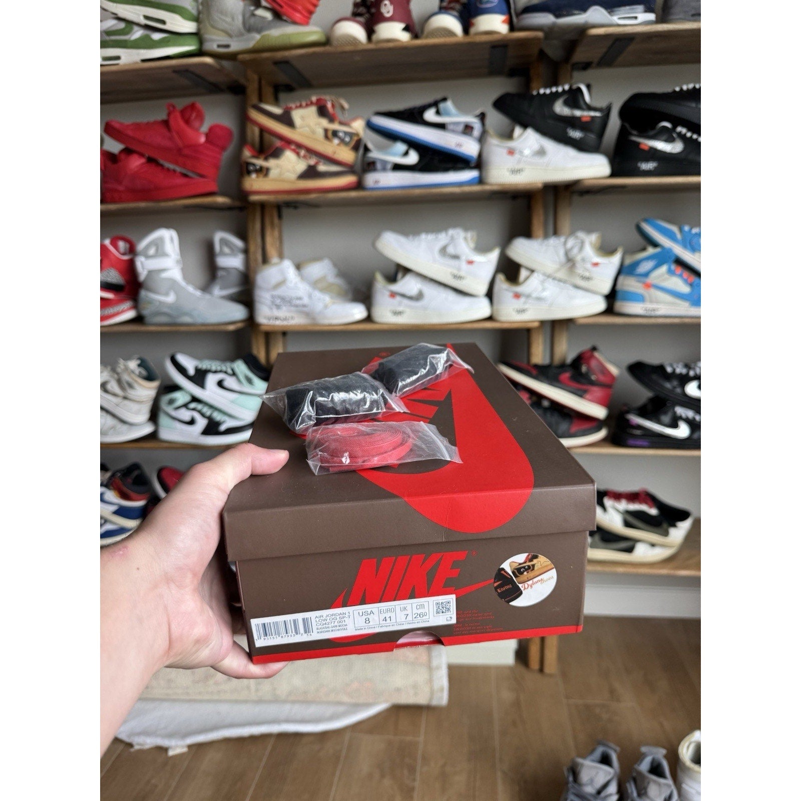 Travis Scott x Air Jordan 1 Retro OG SP Low Velvet Brown - Size 8