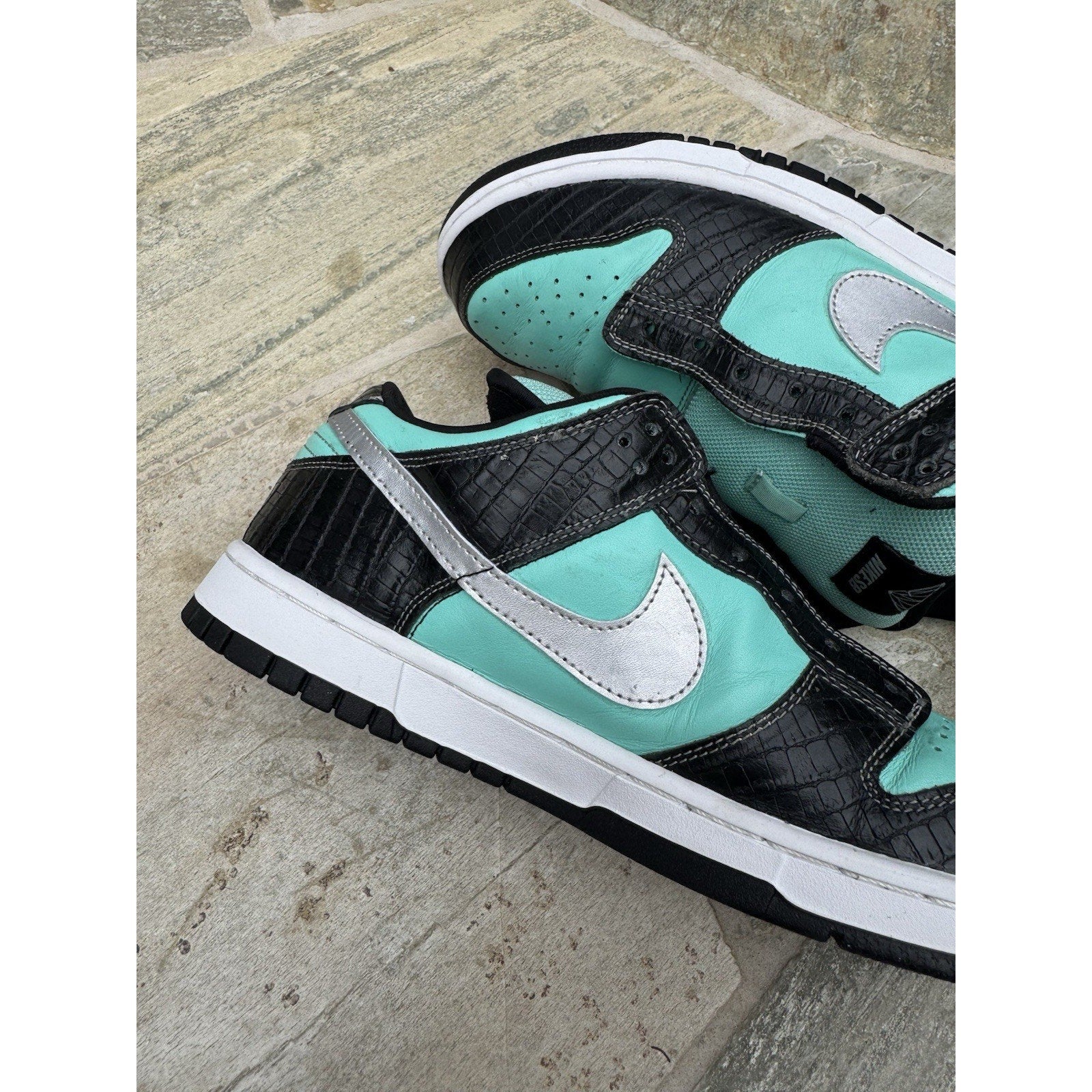 Nike SB Dunk Low Pro x Diamond Supply Co. Tiffany - Size 11.5