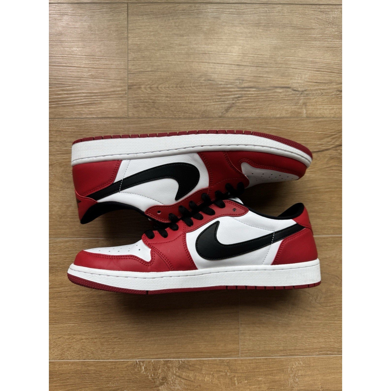 Jordan 1 Retro OG 2016 Low Chicago - Size 12