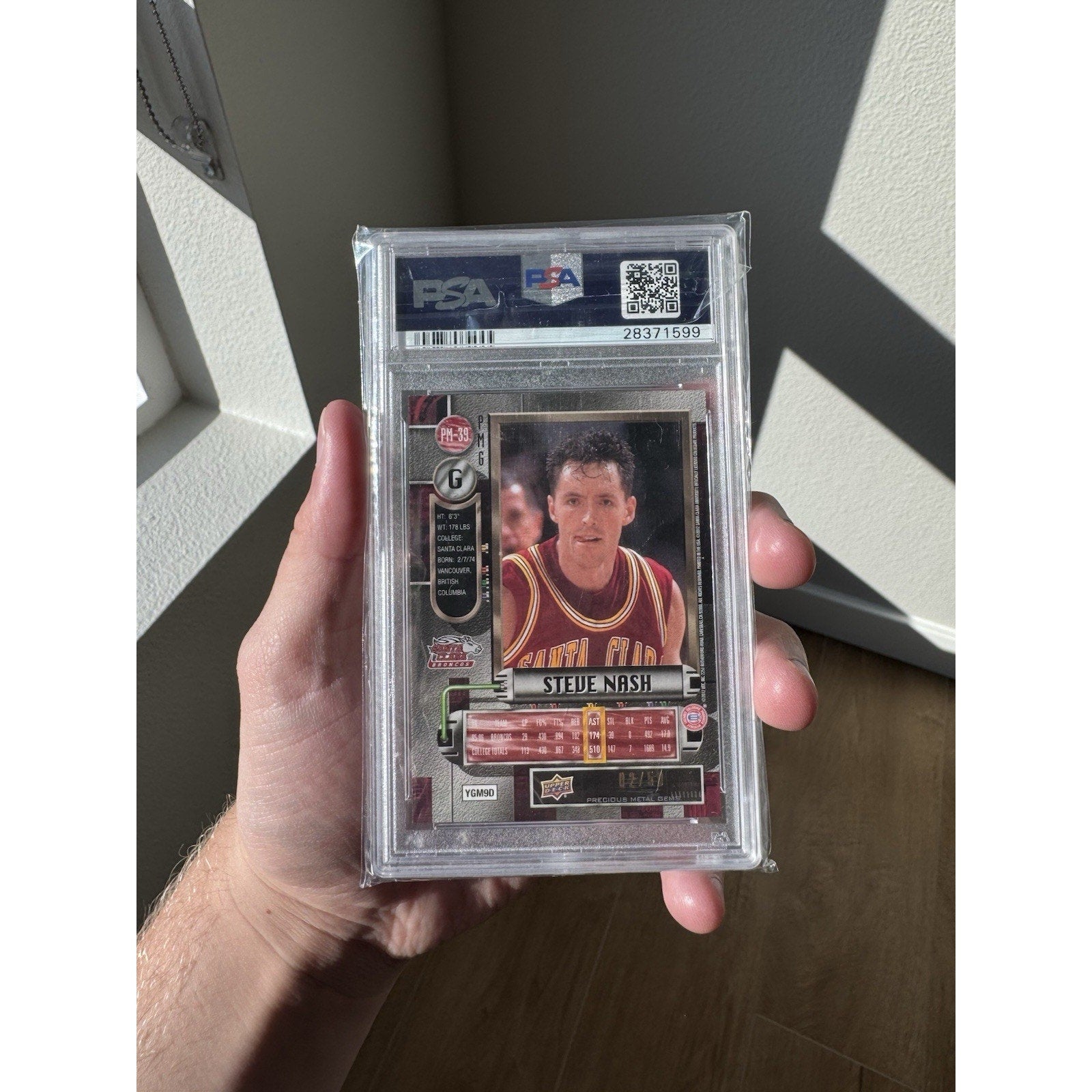 2011-12 Fleer Retro - Precious Metal Gems Steve Nash #PM-39 Blue 02/50 PSA 8