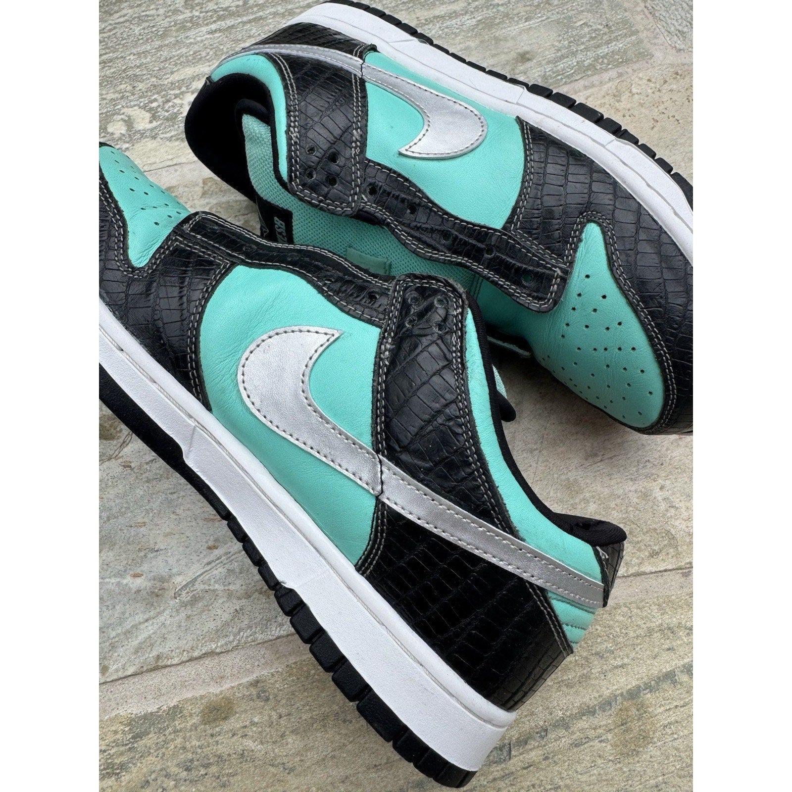 Nike SB Dunk Low Pro x Diamond Supply Co. Tiffany - Size 11.5