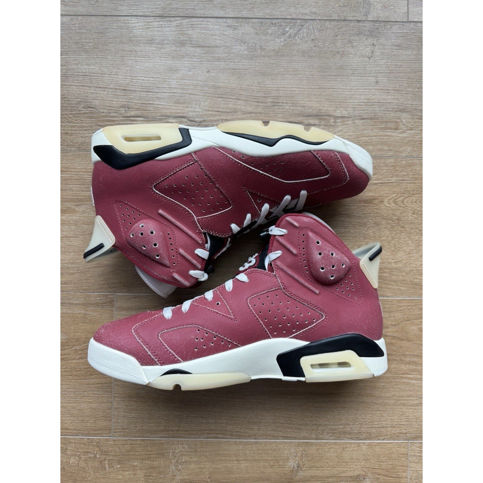 Air Jordan 6 Retro PE Oklahoma Sooners - Size 11.5