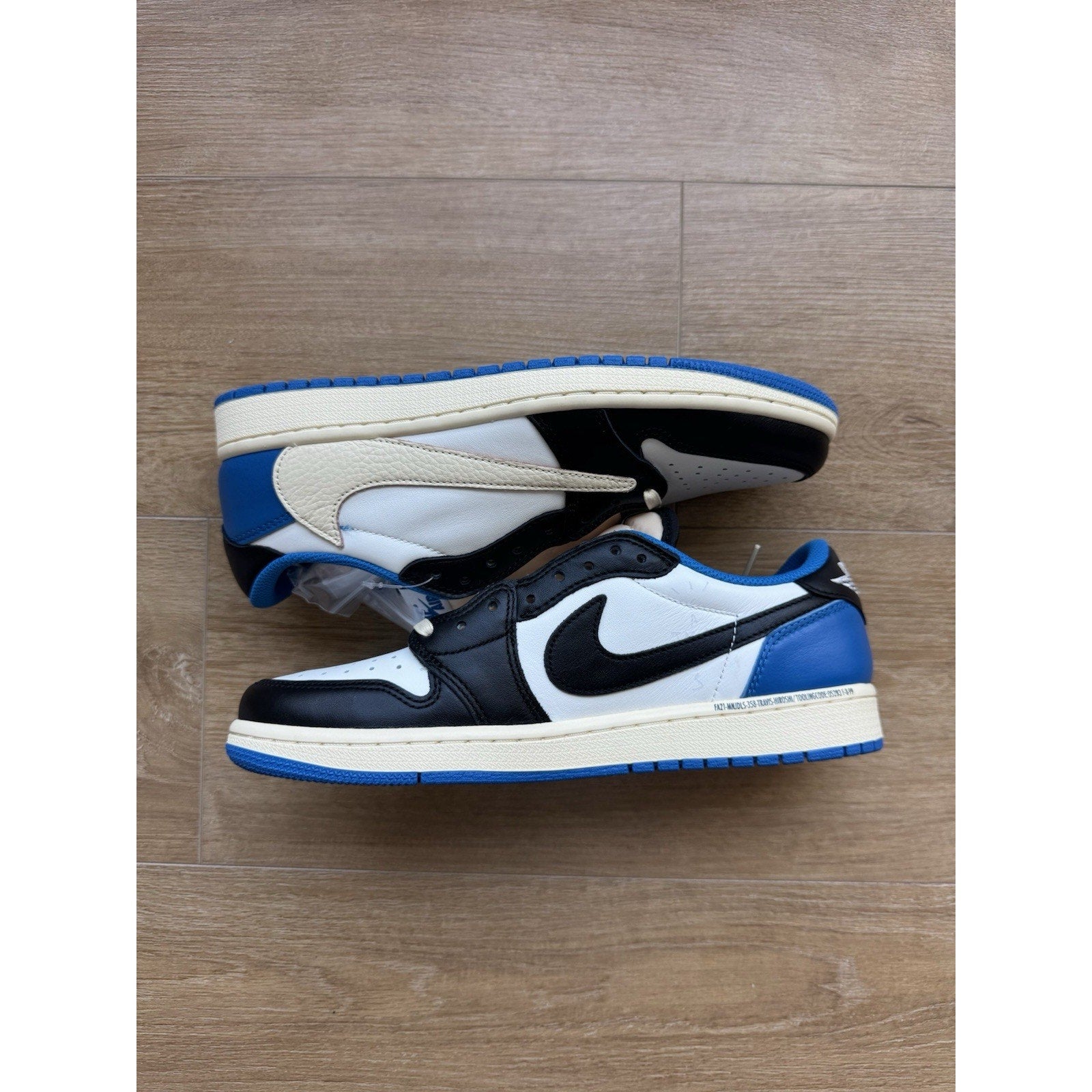 Jordan 1 Retro x Fragment Design x Travis Scott Low Blue - Size 8