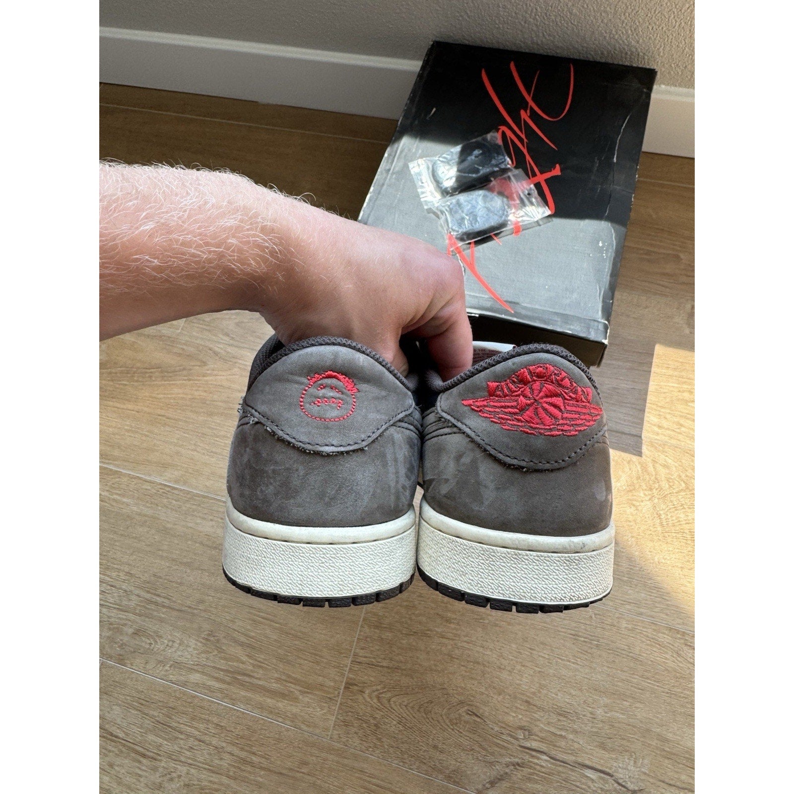 Travis Scott x Air Jordan 1 Retro OG SP Low Velvet Brown - Size 10
