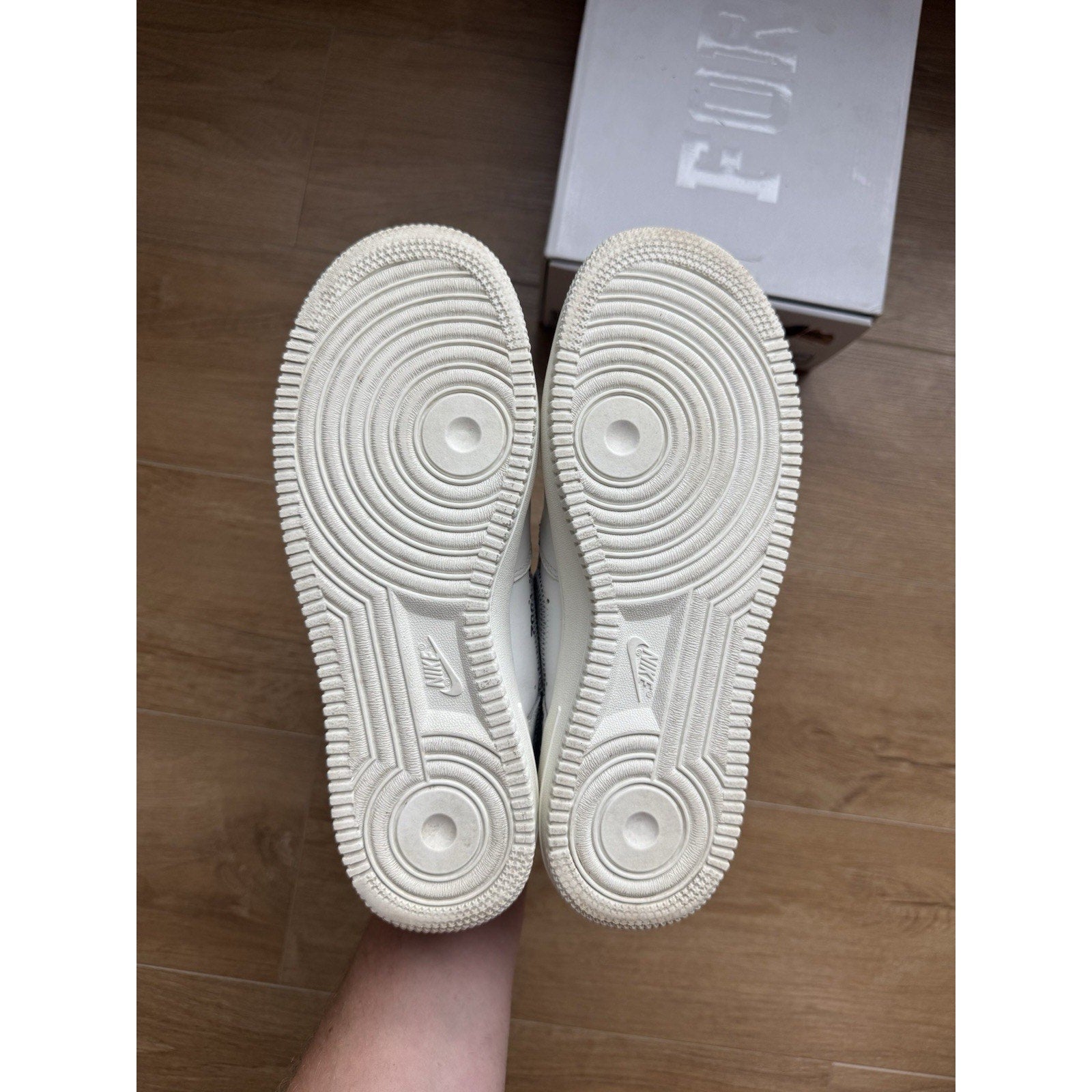 Nike Air Force 1 Off White Complexcon - Size 7