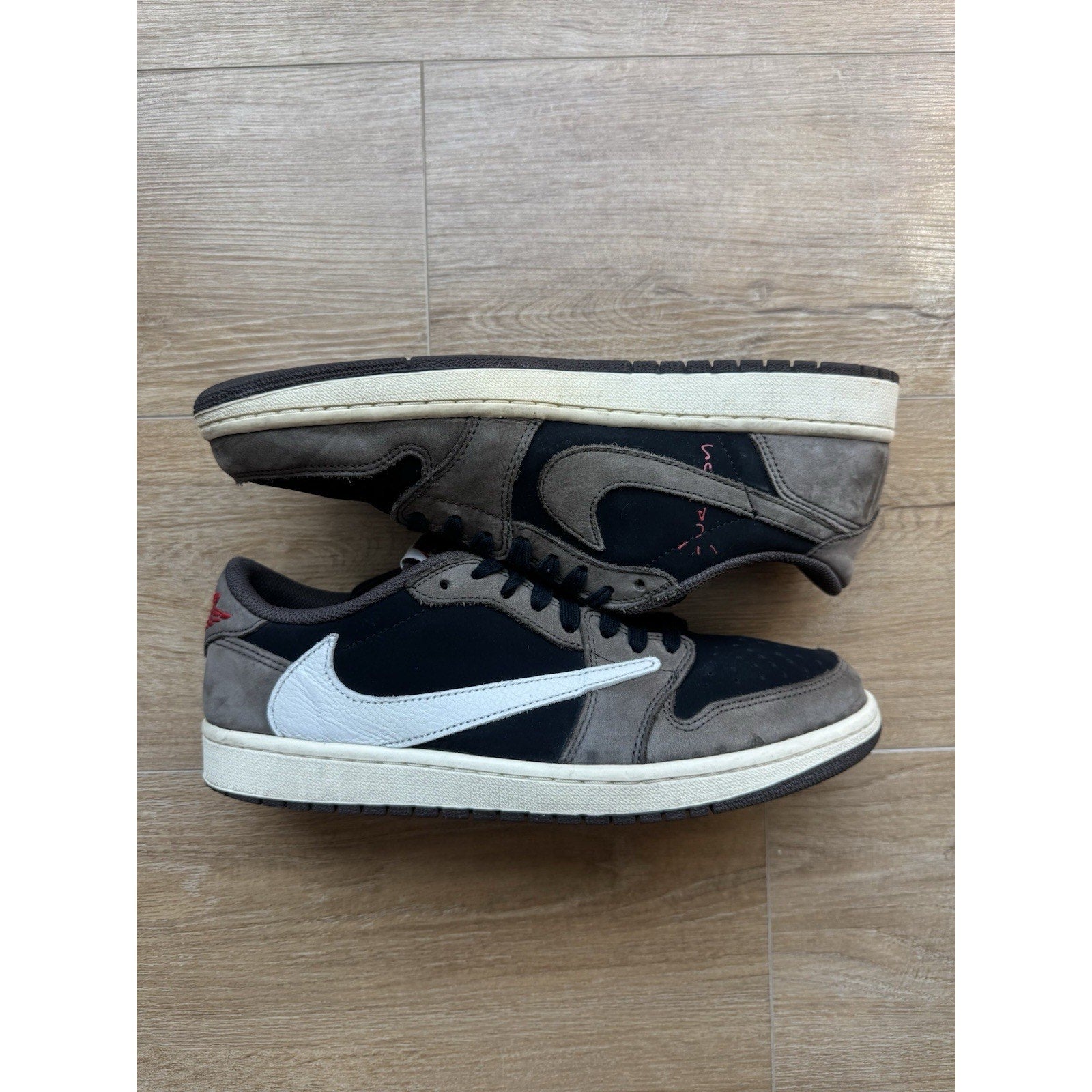 Travis Scott x Air Jordan 1 Retro OG SP Low Velvet Brown - Size 10