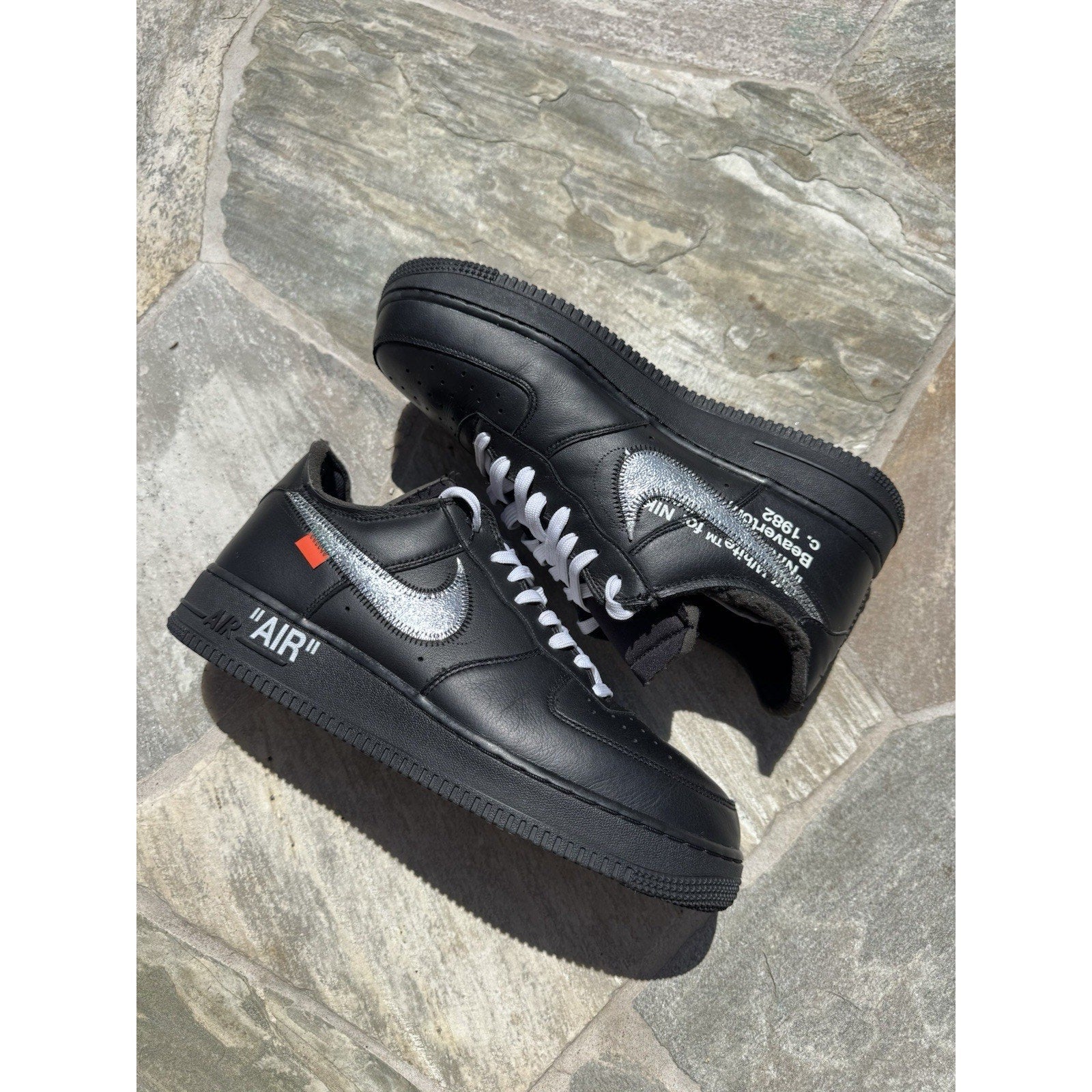 Nike Off-White x Air Force 1 '07 Low MoMA - Size 11