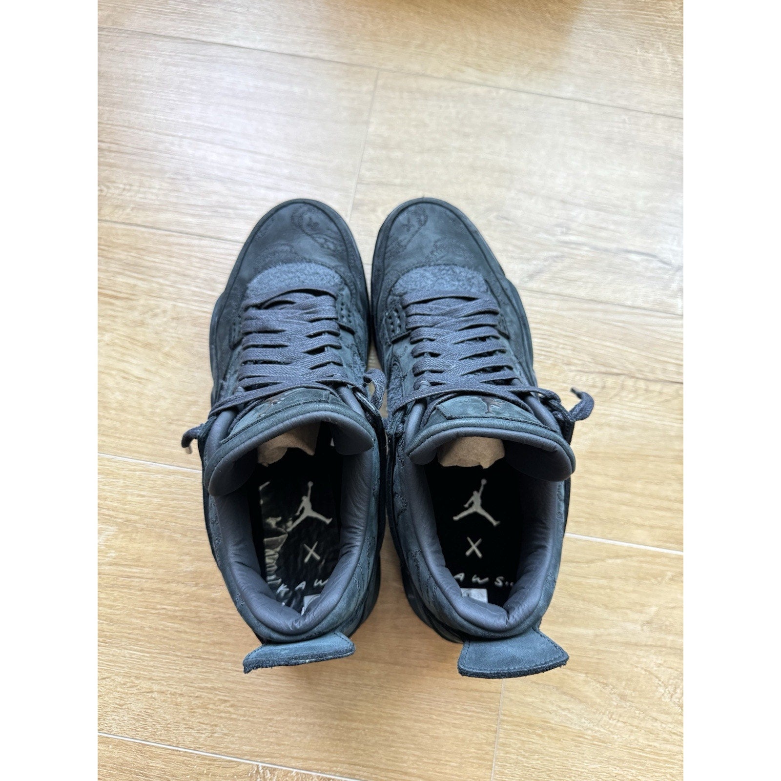 Jordan 4 Retro x KAWS Black 2017 - Size 11
