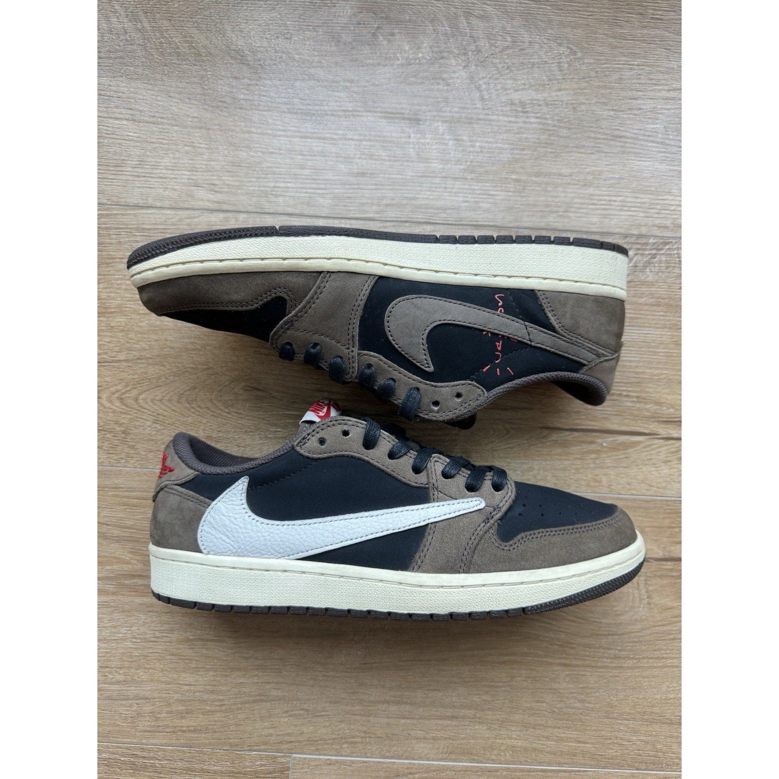 Travis Scott x Air Jordan 1 Retro OG SP Low Velvet Brown - Size 8.5