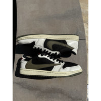 Jordan 1 Retro OG x Travis Scott Low Olive - Size 10W/8.5M