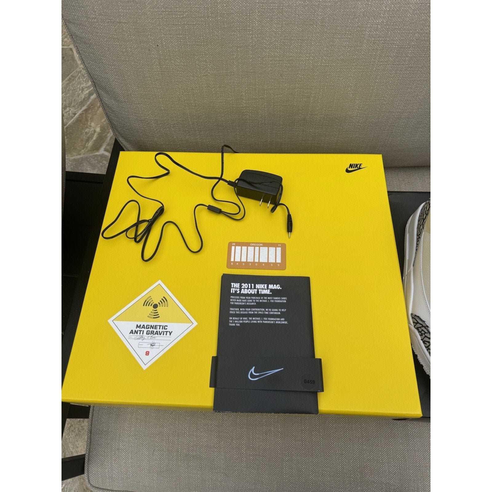 Nike Mag Back To The Future 2011 - Size 9