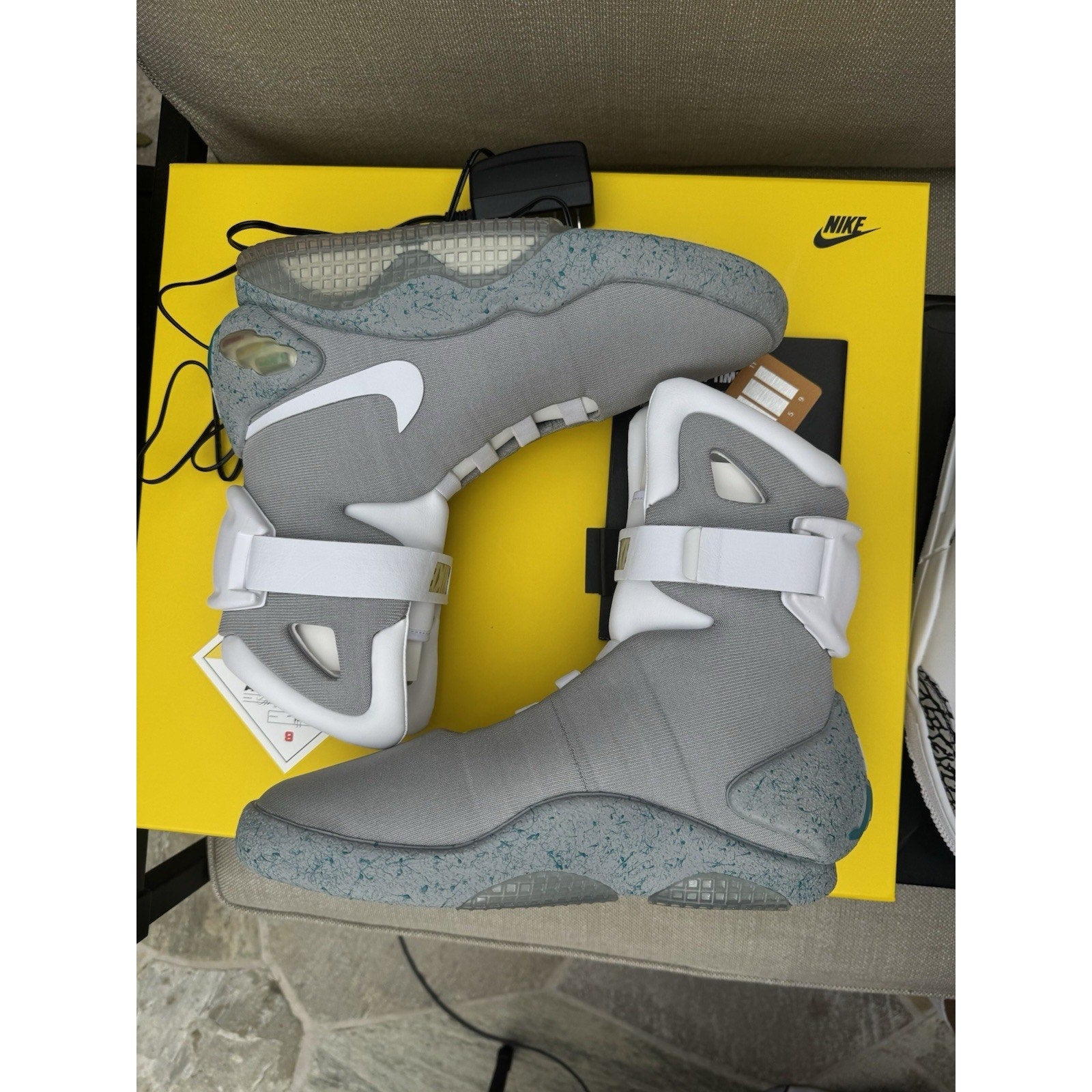 Nike Mag Back To The Future 2011 - Size 9
