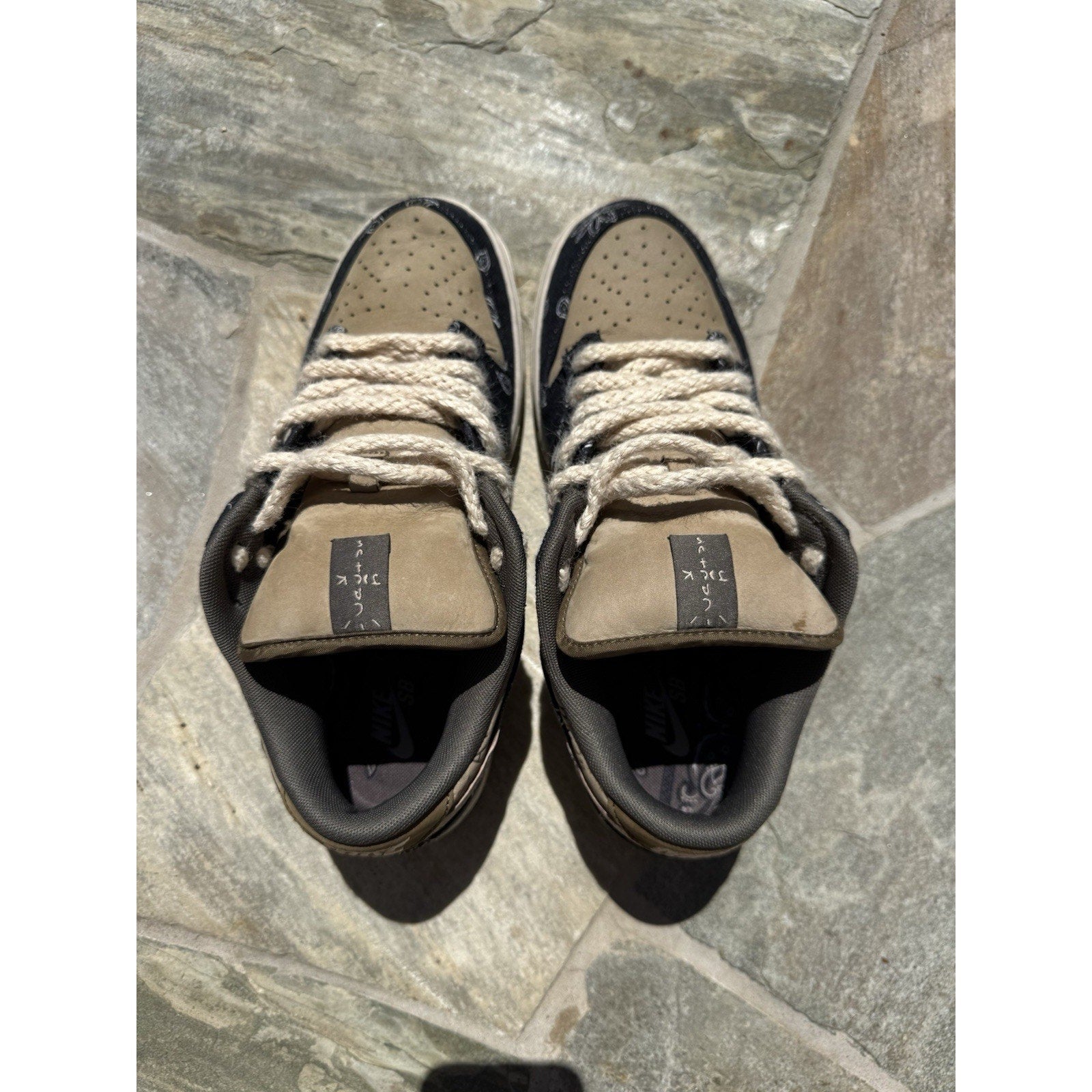Nike Dunk Low Premium QS SB x Travis Scott Cactus Jack - Size 10.5