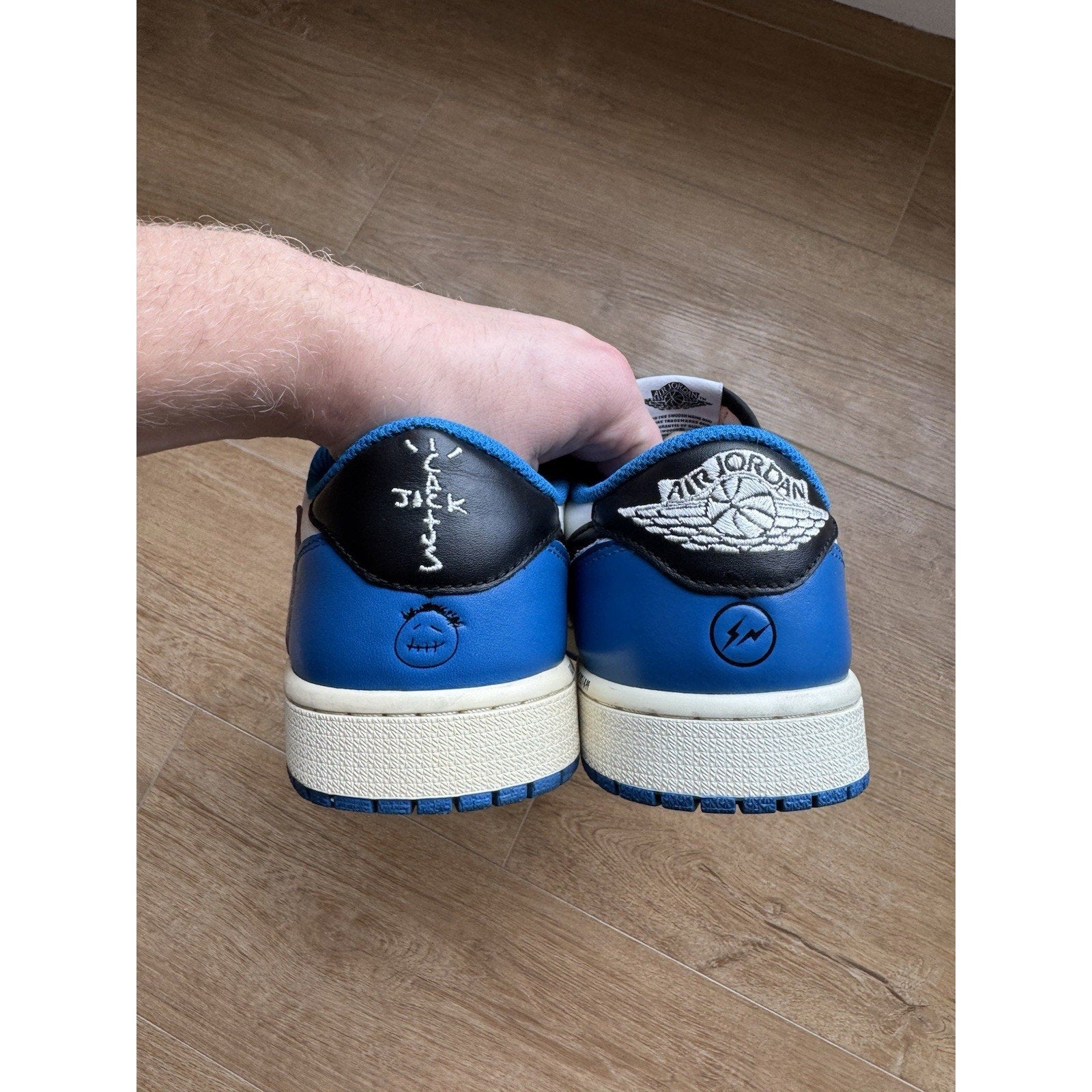 Jordan 1 Retro x Fragment Design x Travis Scott Low Blue - Size 9