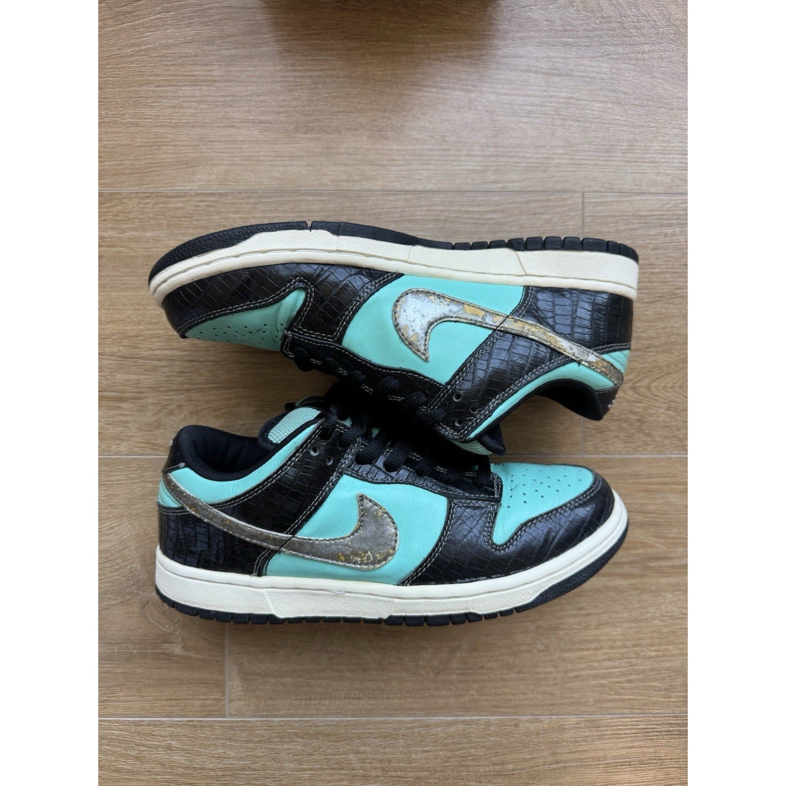 Nike SB Dunk Low Pro x Diamond Supply Co. Tiffany - Size 8