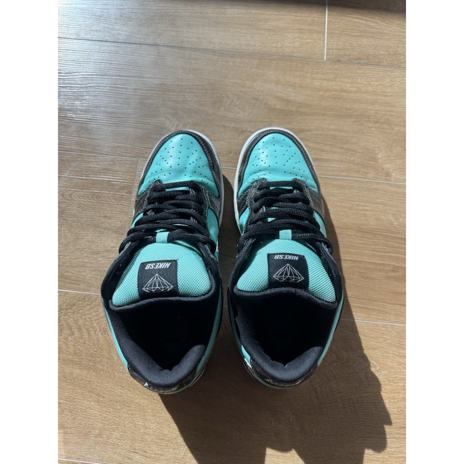 Nike SB Dunk Low Pro x Diamond Supply Co. Tiffany - Size 10.5