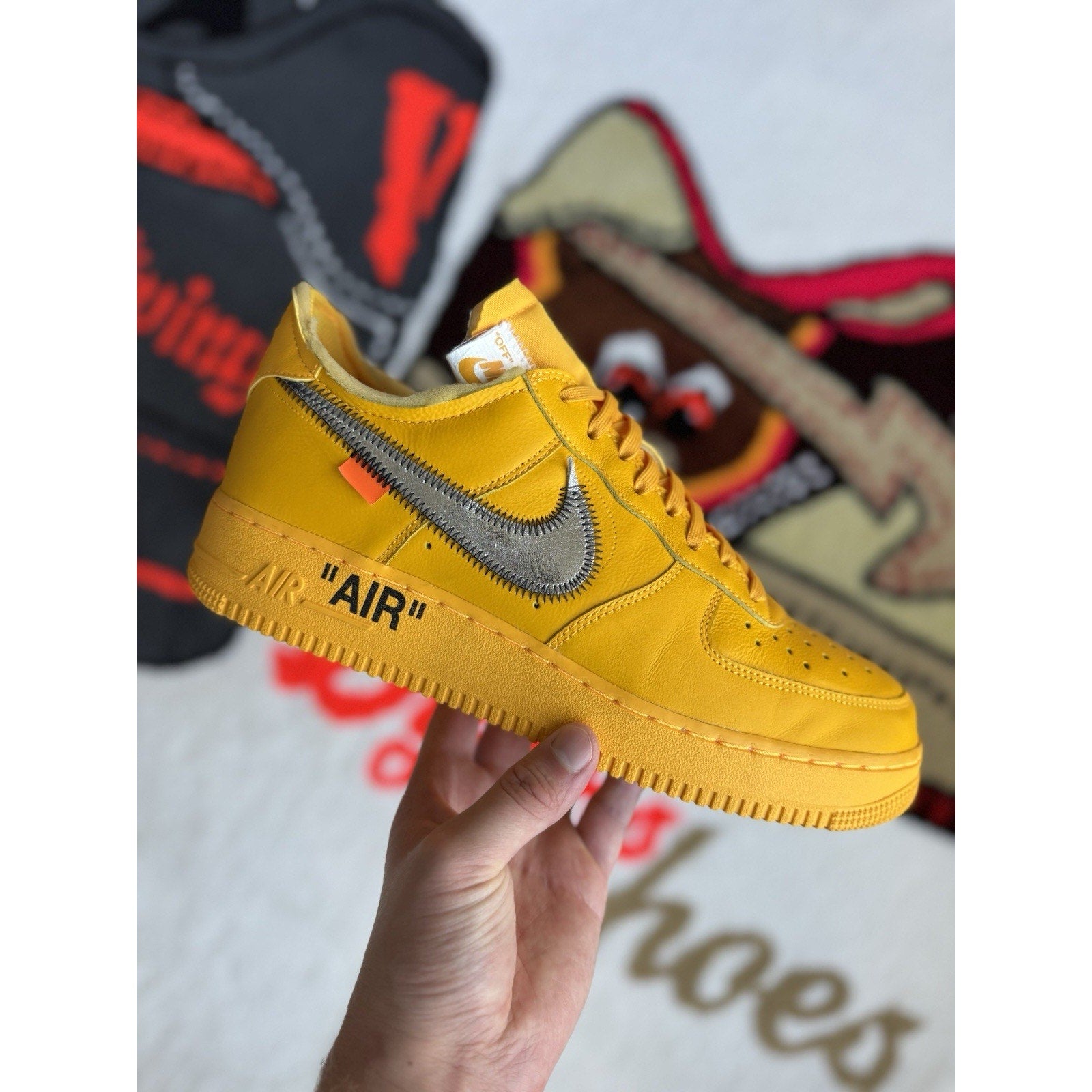 Nike Air Force 1 Low OFF-WHITE University Gold Metallic Silver - Size 10