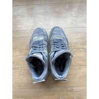 Jordan 4 Retro x KAWS Cool Grey 2017 - Size 9.5