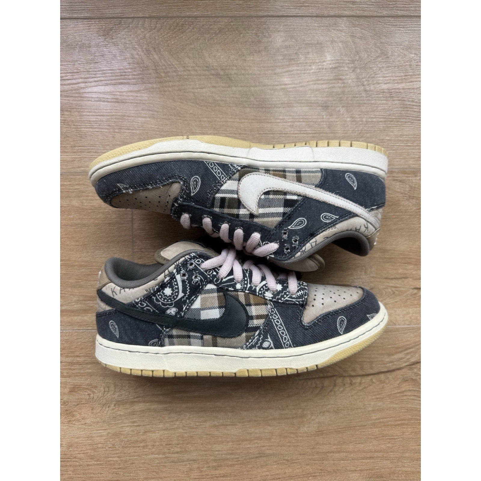 Nike Dunk SB Low Travis Scott - Size 8.5