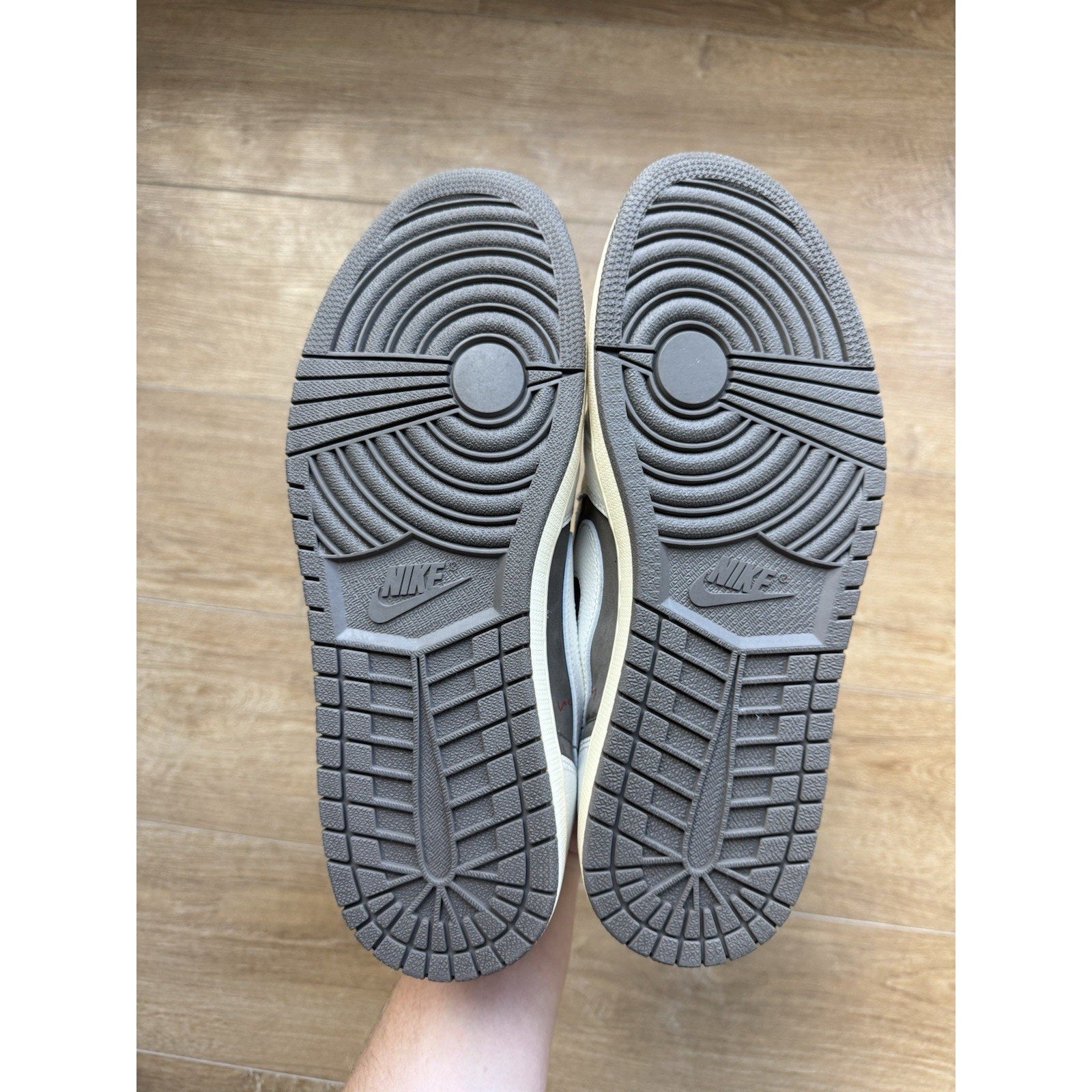 Jordan 1 Low OG x Travis Scott Reverse Mocha - Size 12