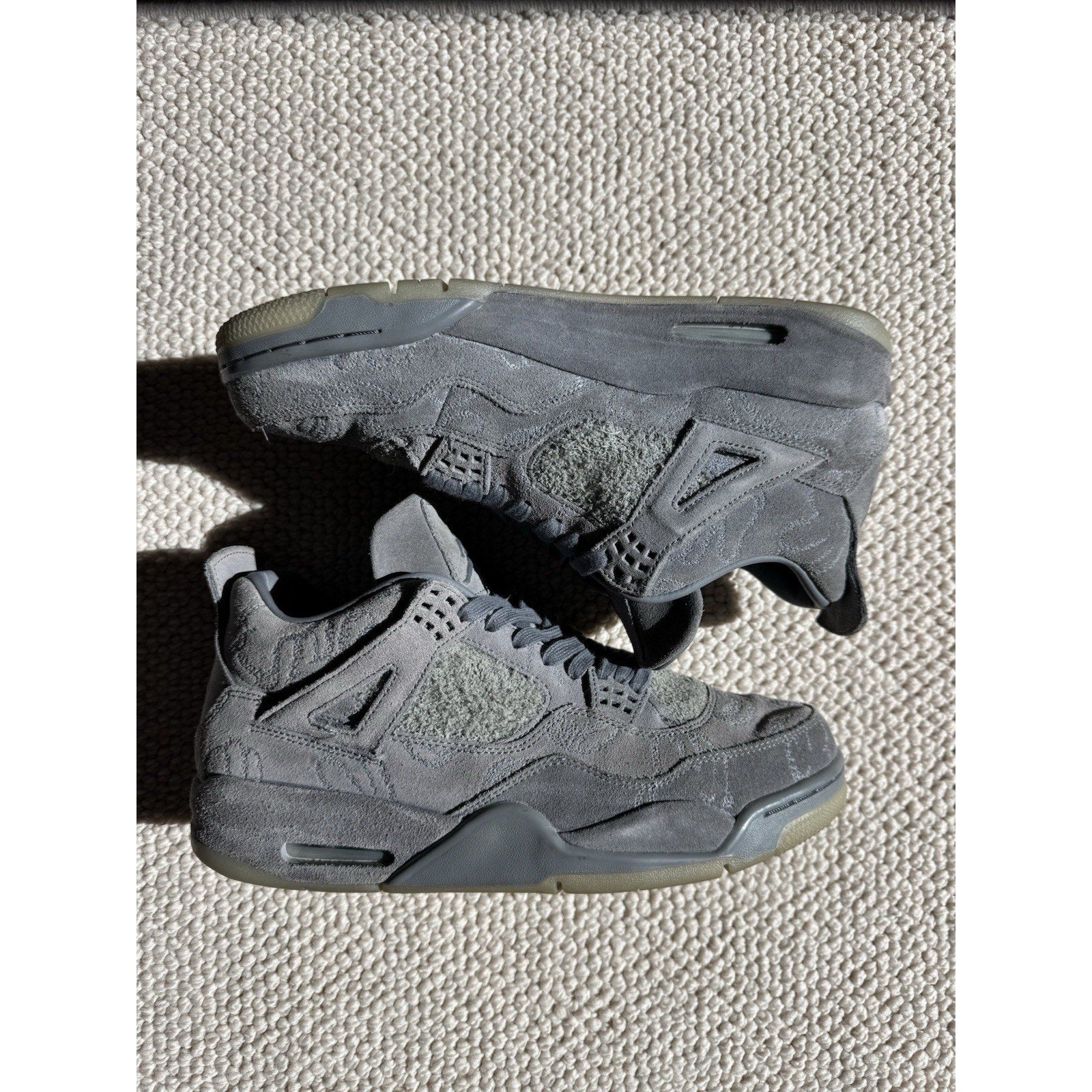 Jordan 4 Retro x KAWS Cool Grey 2017 - Size 10.5
