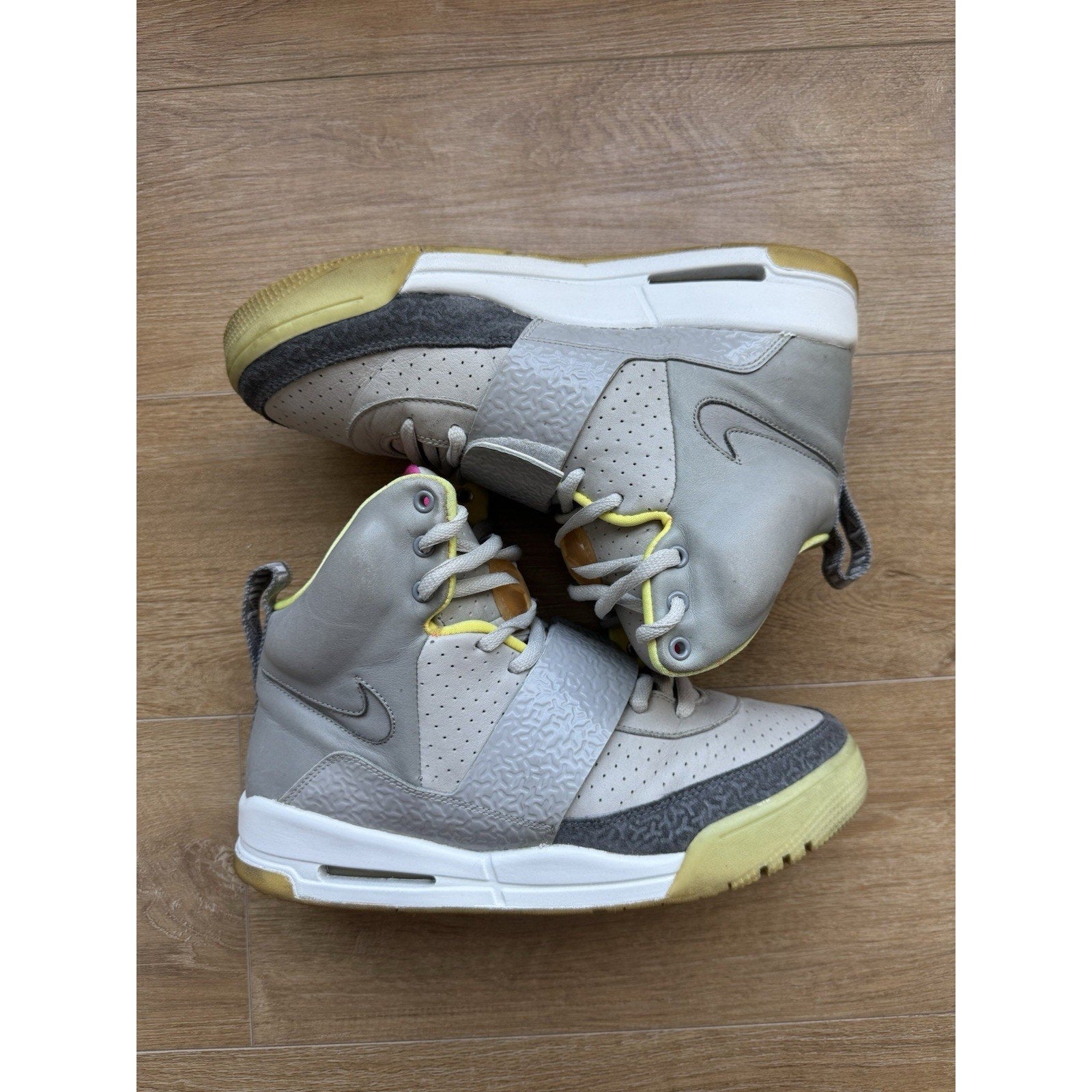 Nike Air Yeezy Zen 2009 - Size 9.5