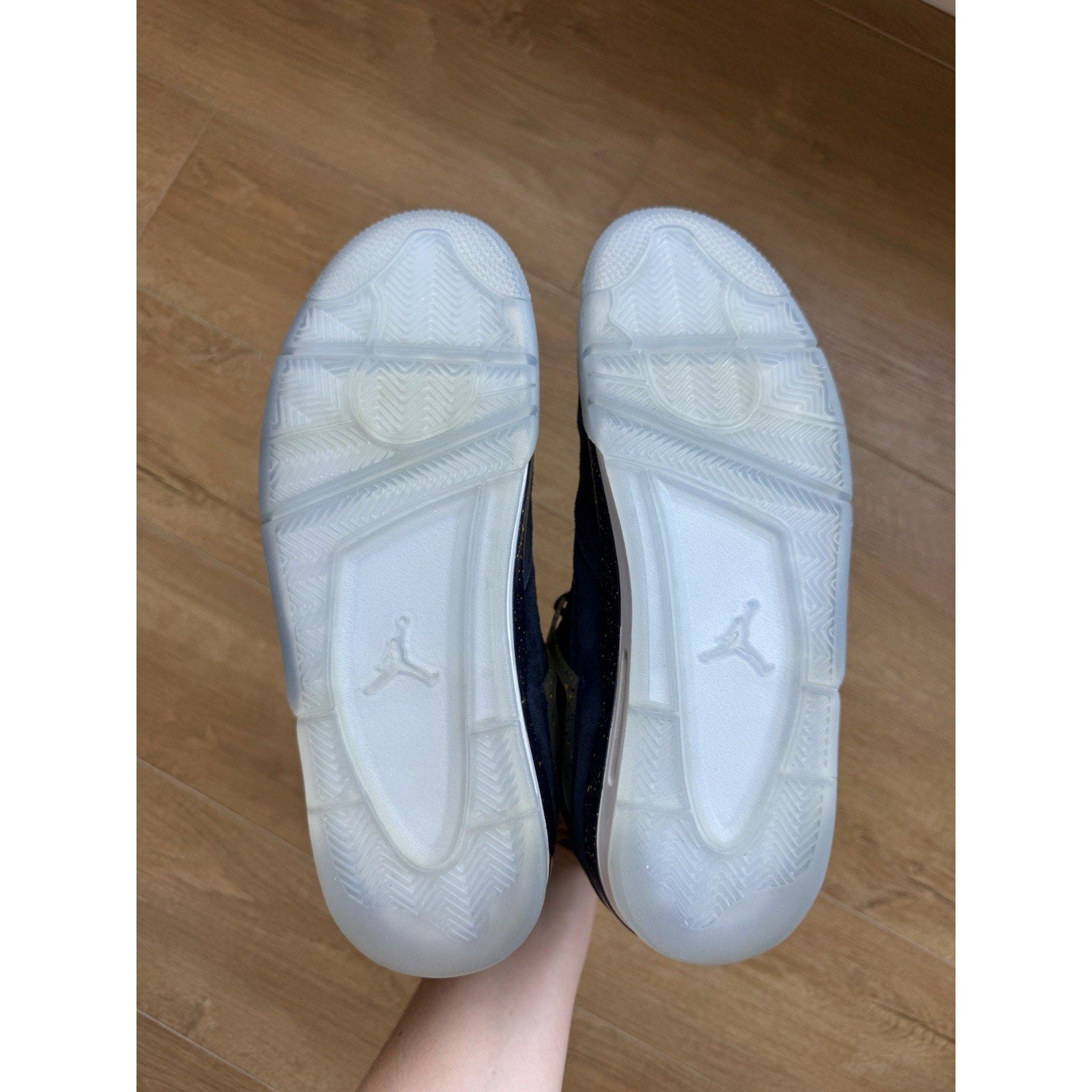 Air Jordan 4 Retro PE Michigan Wolverines - Size 13