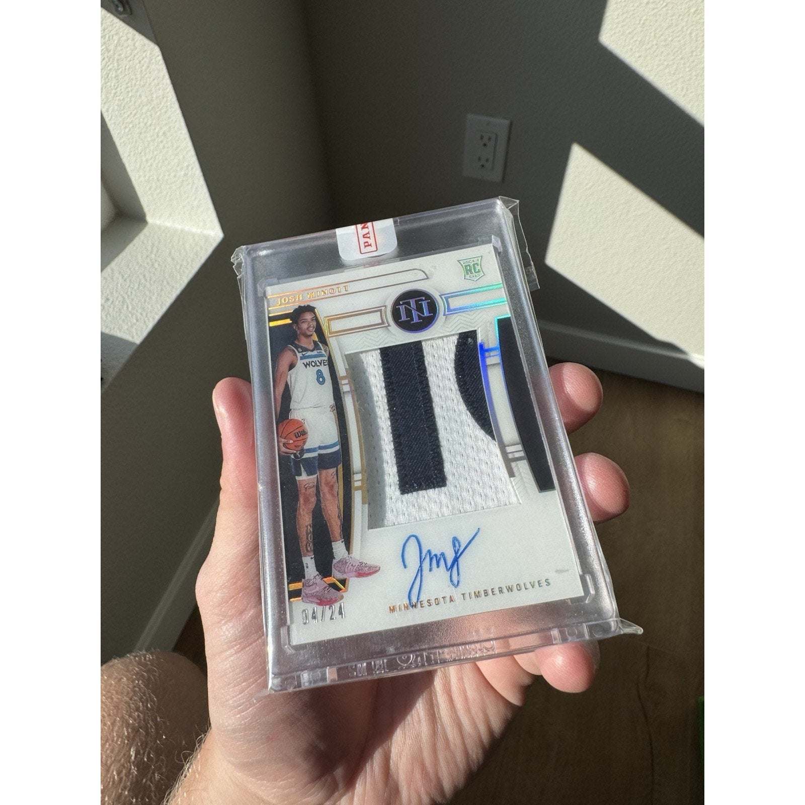 2022-23 Panini National Treasures Rookie Patch Autographs Josh Minott 04/24 FOTL