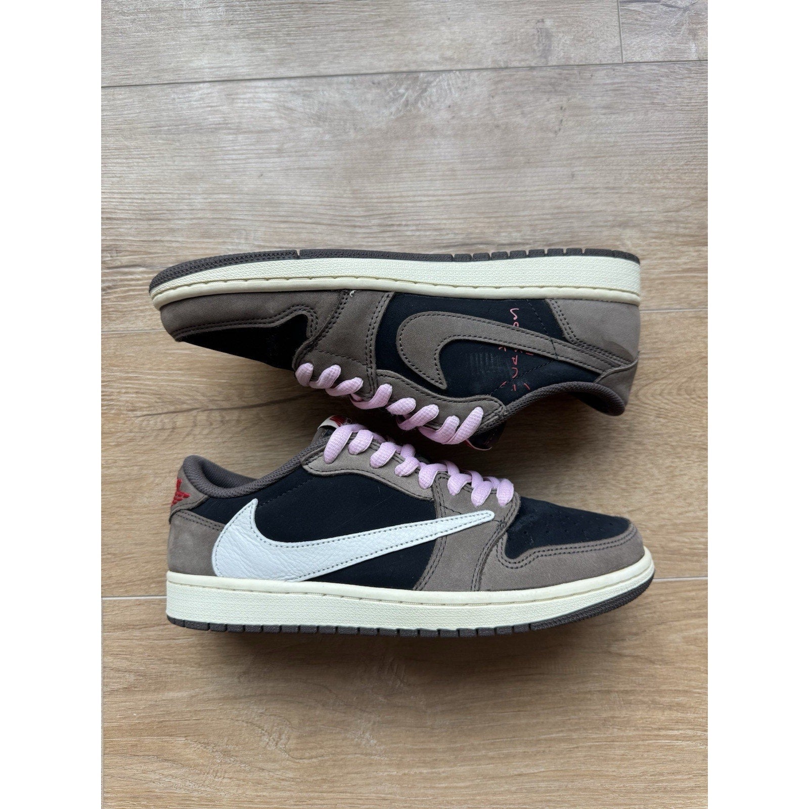Travis Scott x Air Jordan 1 Retro OG SP Low Velvet Brown - Size 8