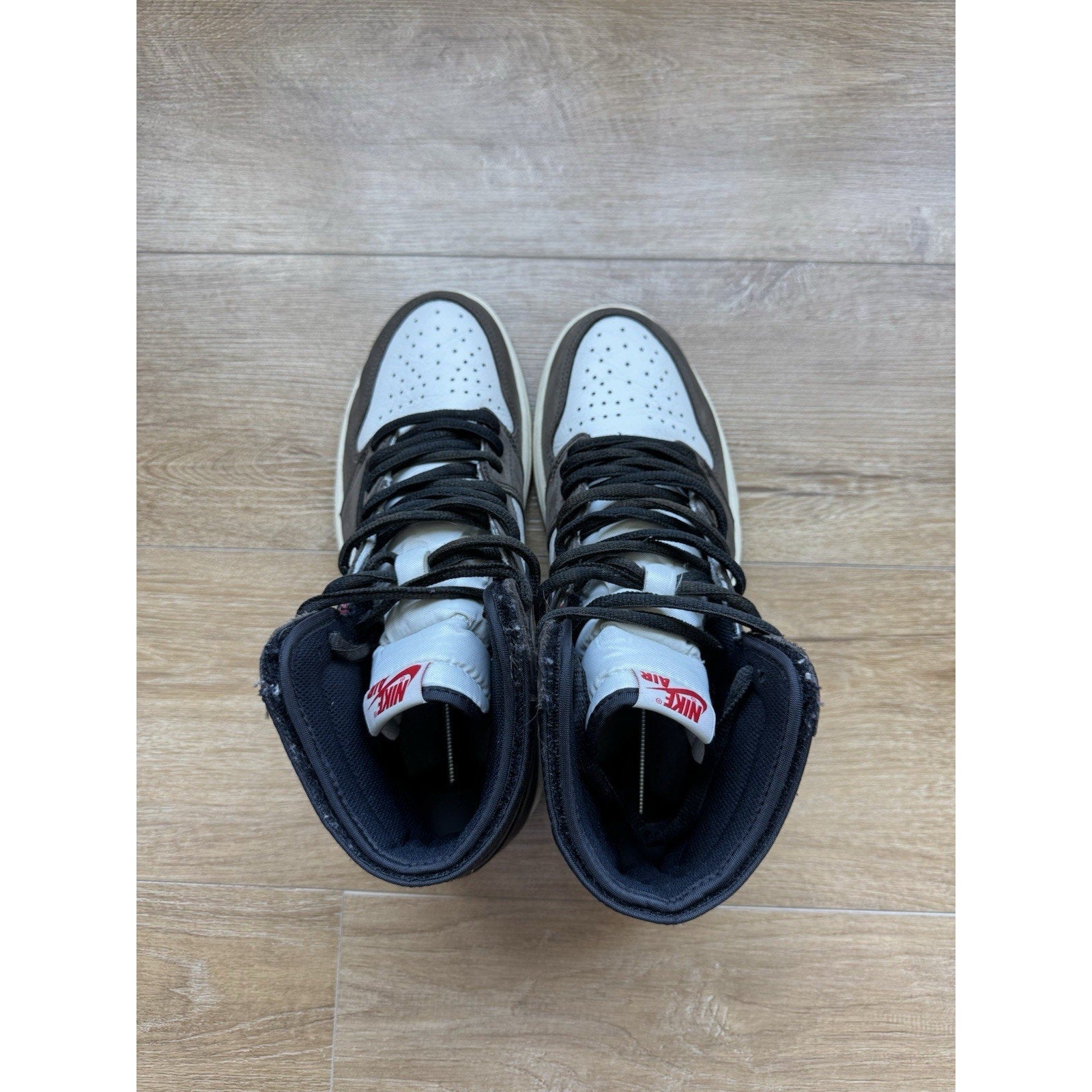 Jordan 1 Retro OG x Travis Scott High Mocha - Size 10