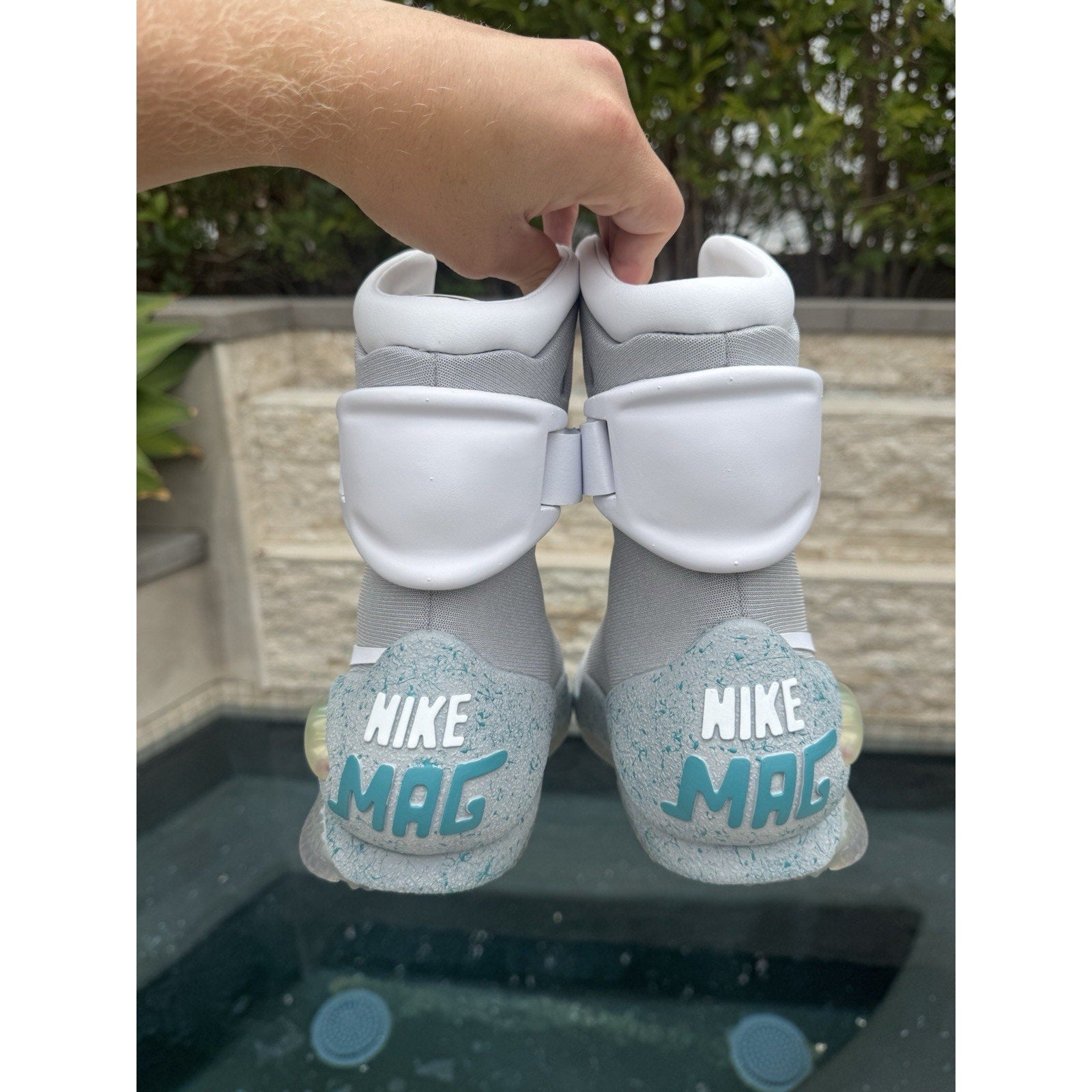 Nike Mag Back To The Future 2011 - Size 9