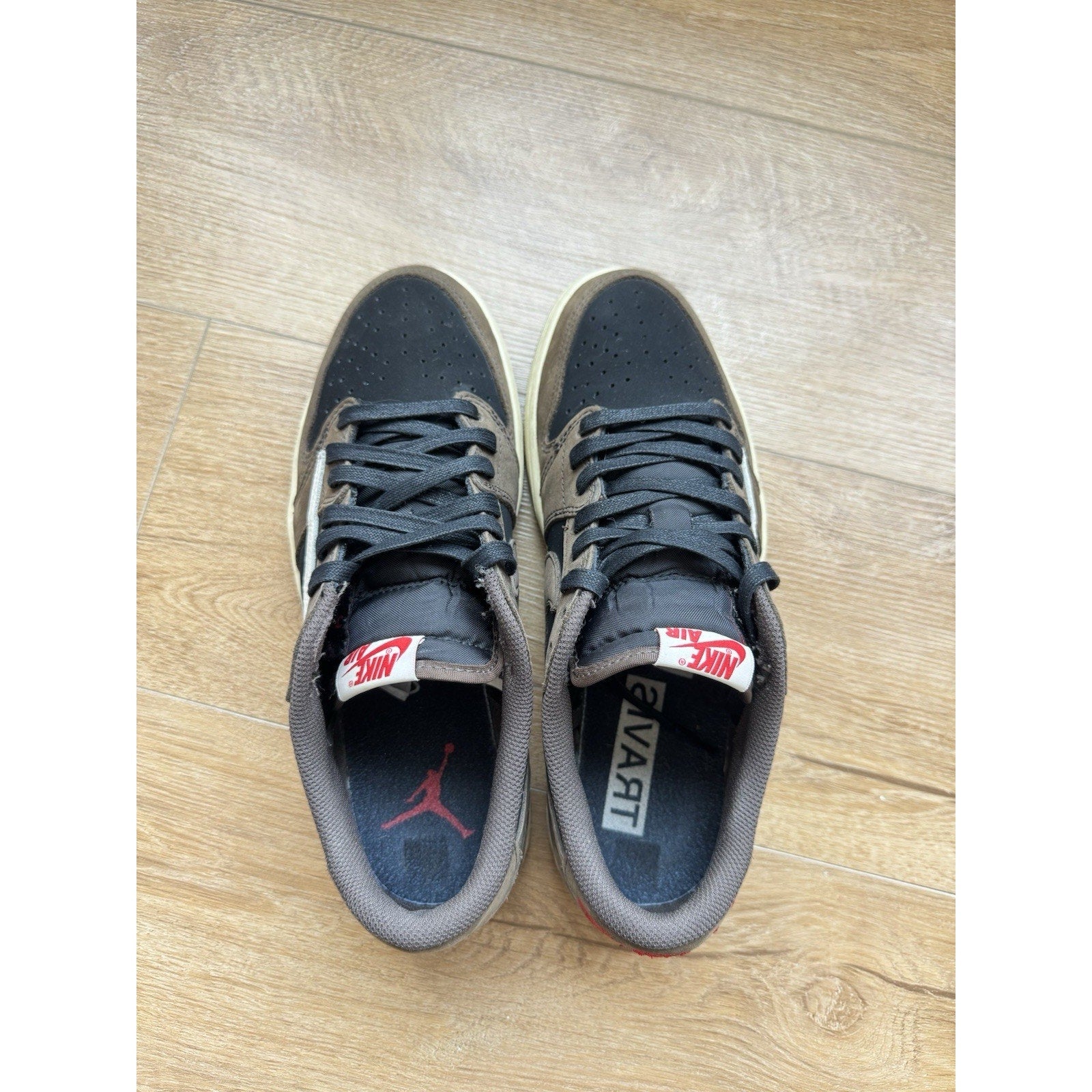 Travis Scott x Air Jordan 1 Retro OG SP Low Velvet Brown - Size 8.5