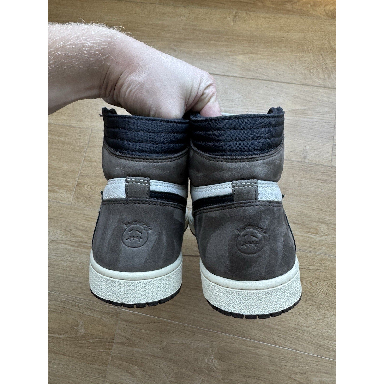 Jordan 1 Retro OG x Travis Scott High Mocha - Size 10