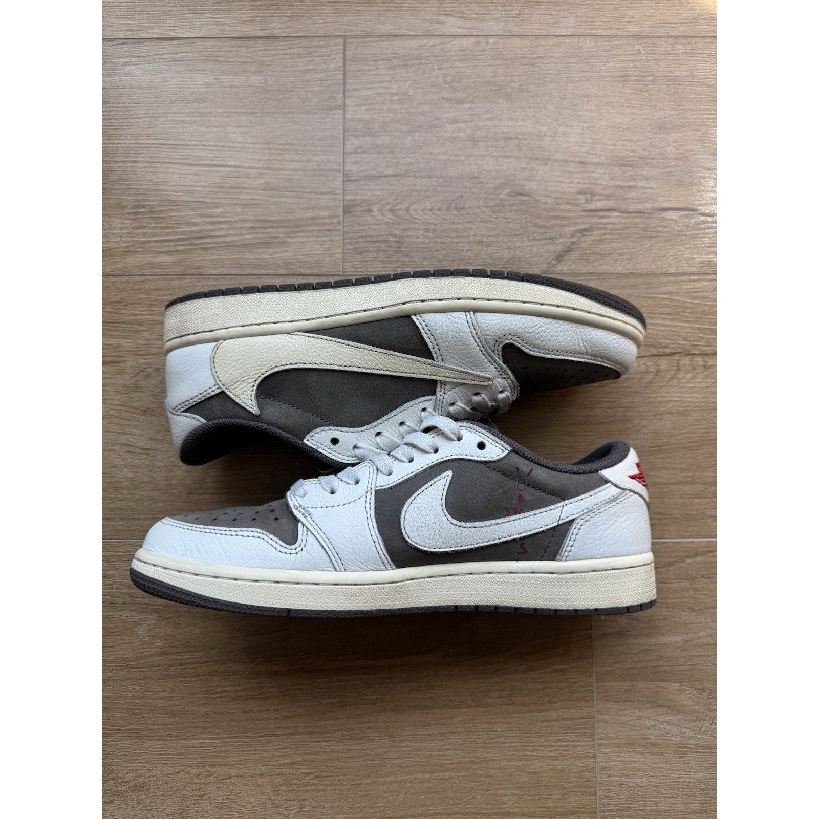 Jordan 1 Low OG x Travis Scott Reverse Mocha - Size 8.5
