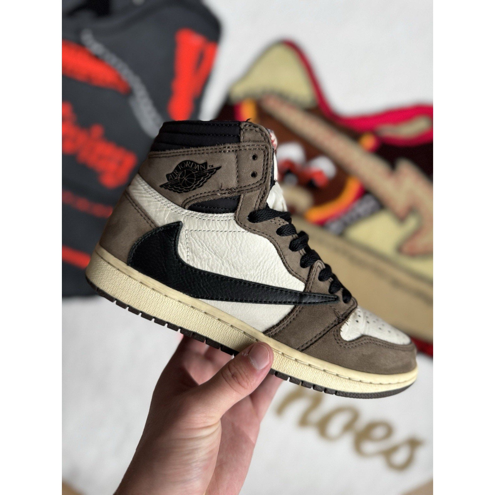 Jordan 1 Retro OG x Travis Scott High Mocha - Size 7