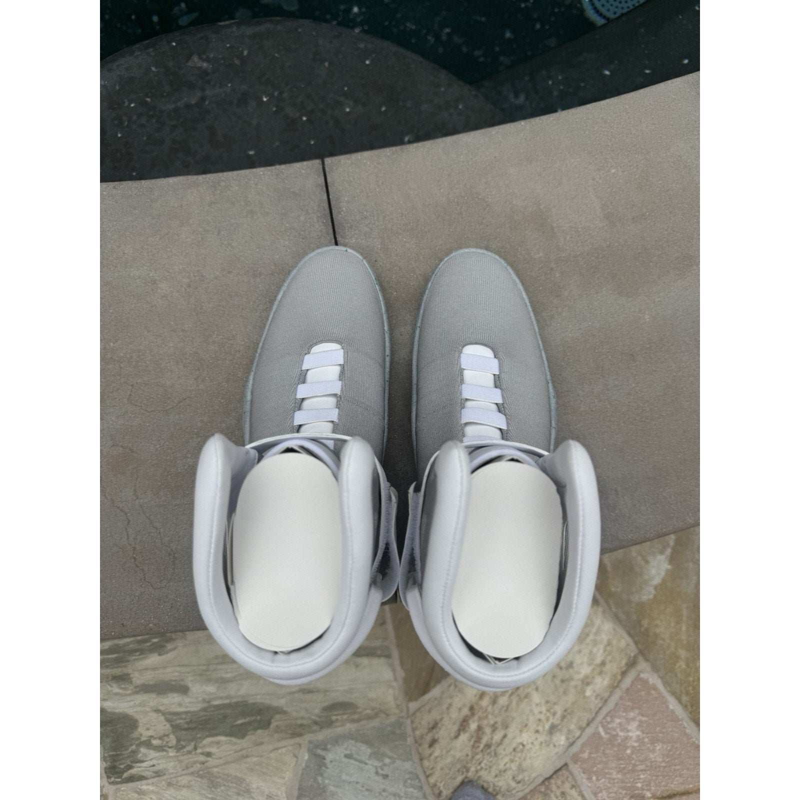 Nike Mag Back To The Future 2011 - Size 9