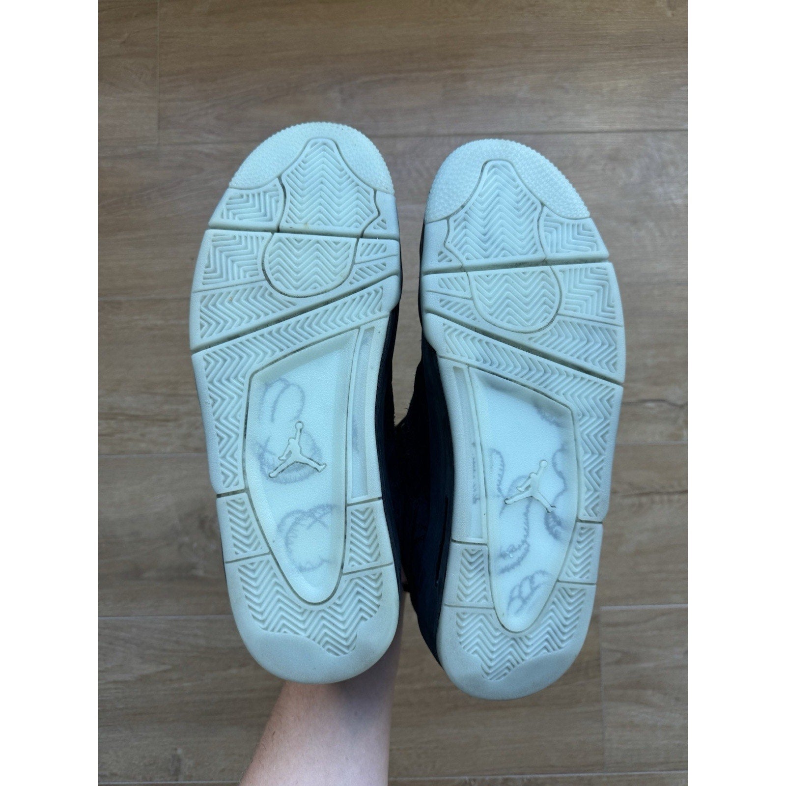 Jordan 4 Retro x KAWS Black 2017 - Size 11.5