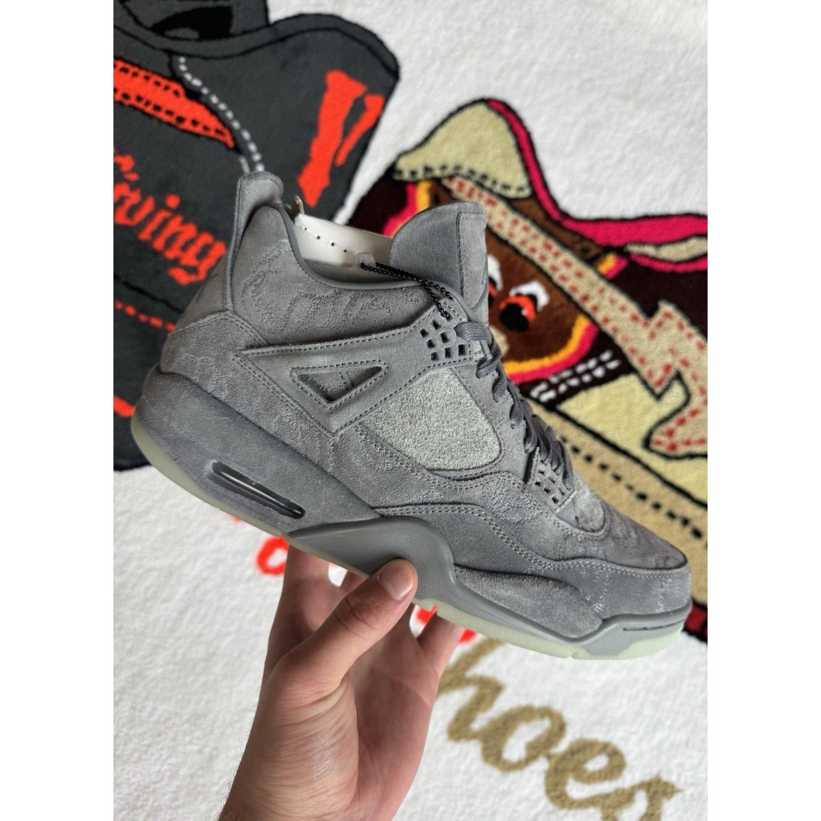 Jordan 4 Retro x KAWS Cool Grey 2017 - Size 10.5