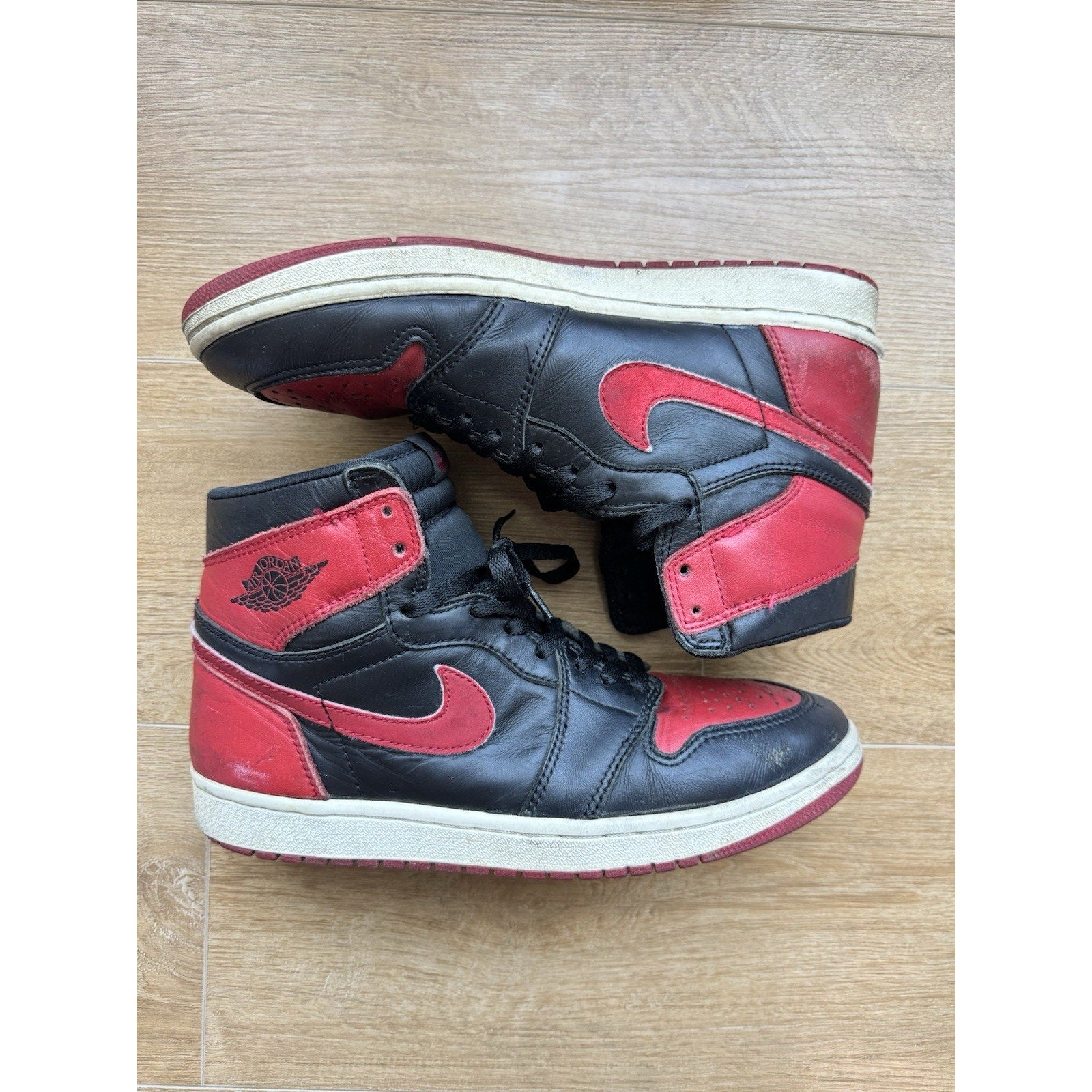 Jordan 1 Retro 1994 Bred - Size 9