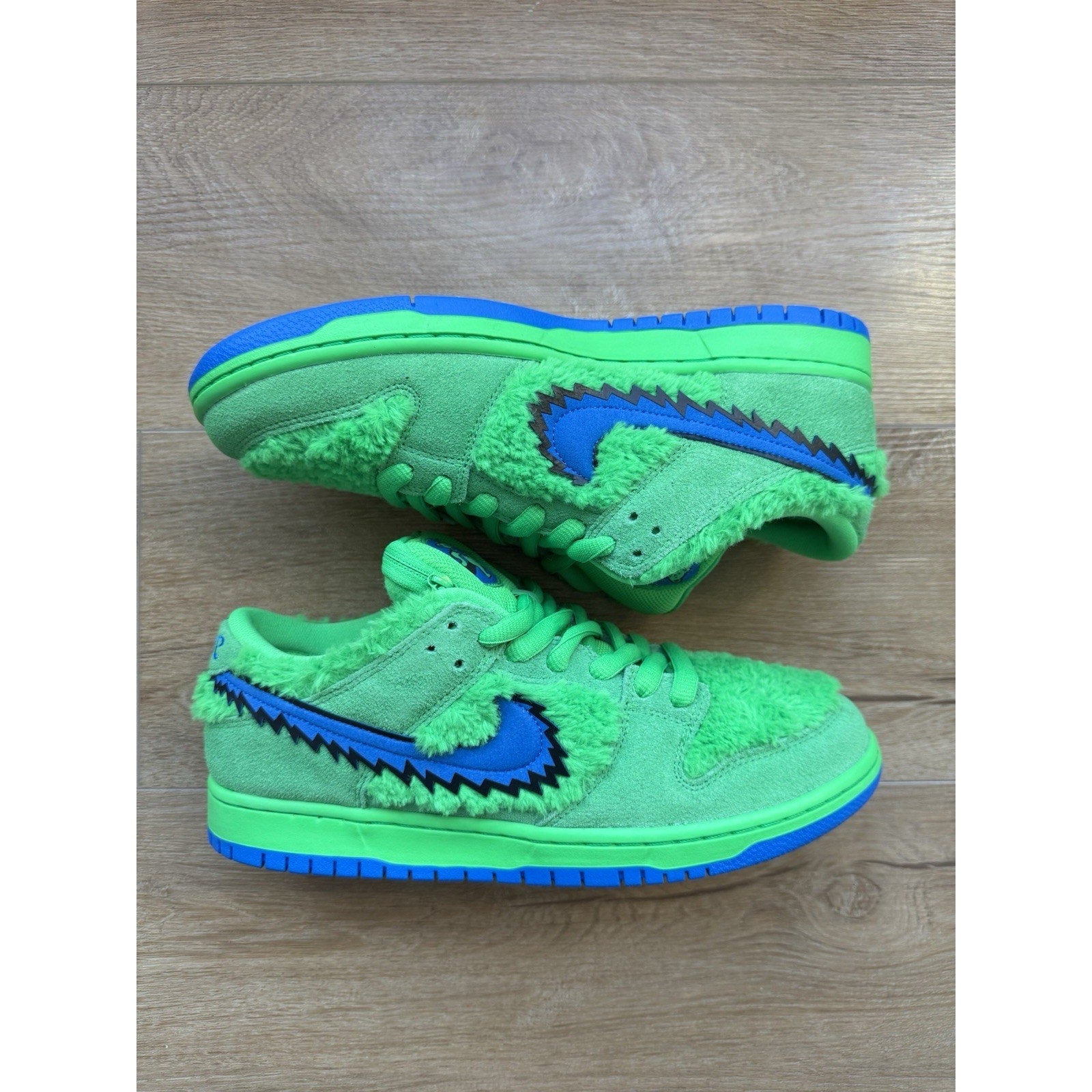 Nike SB Dunk Low x Grateful Dead Green Bear 2020 - Size 9